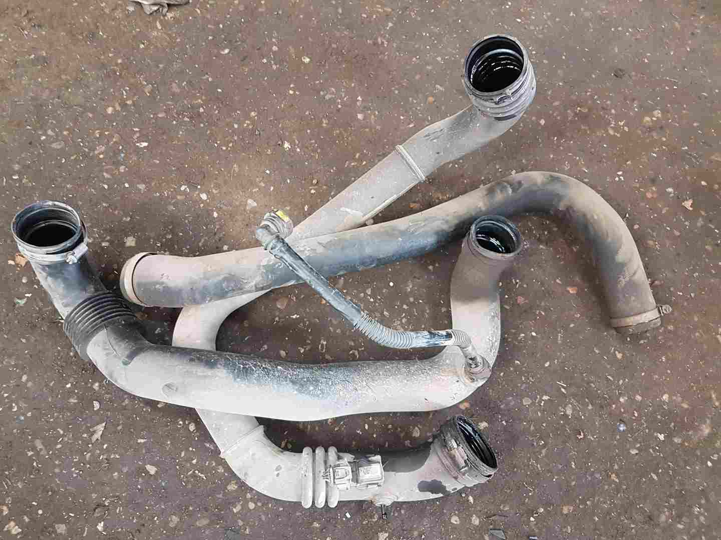 Thumb 2 Renault Master 2003-2010 Turbo Intercooler Pipes SET
