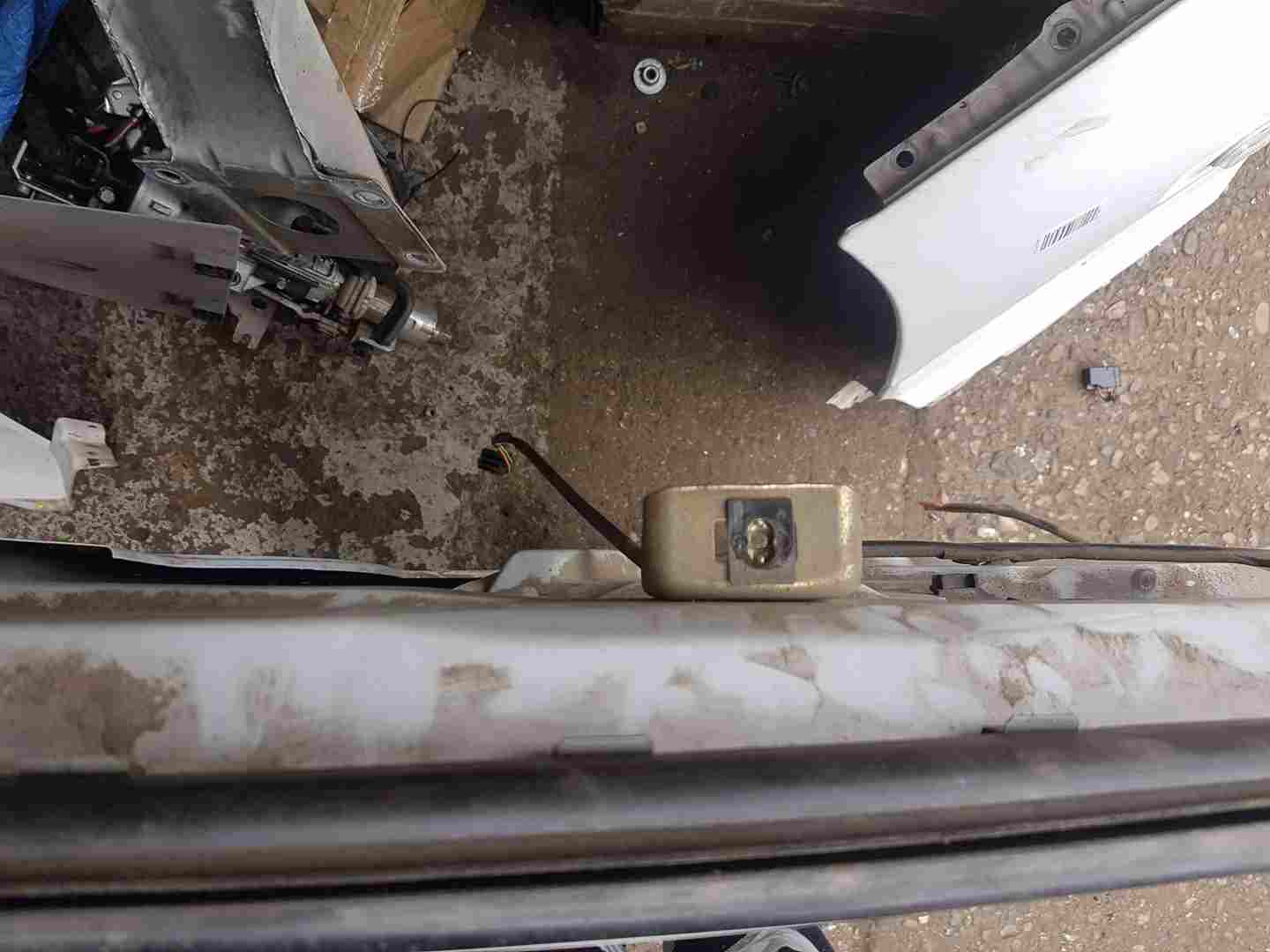 Thumb 3 Renault Master 2003-2018 Drivers OSF Ns Front Door White O389