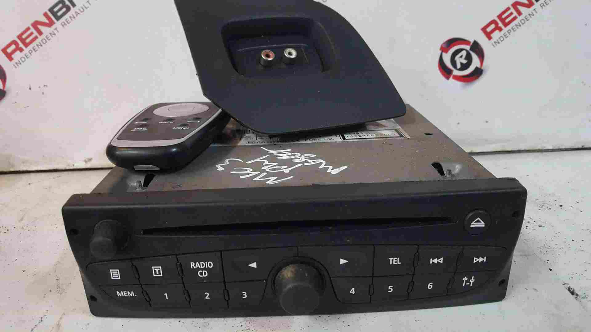 Thumb 2 Renault Master 2003-2018 TOM Tom SAT Nav Cd Player Radio 281155444R