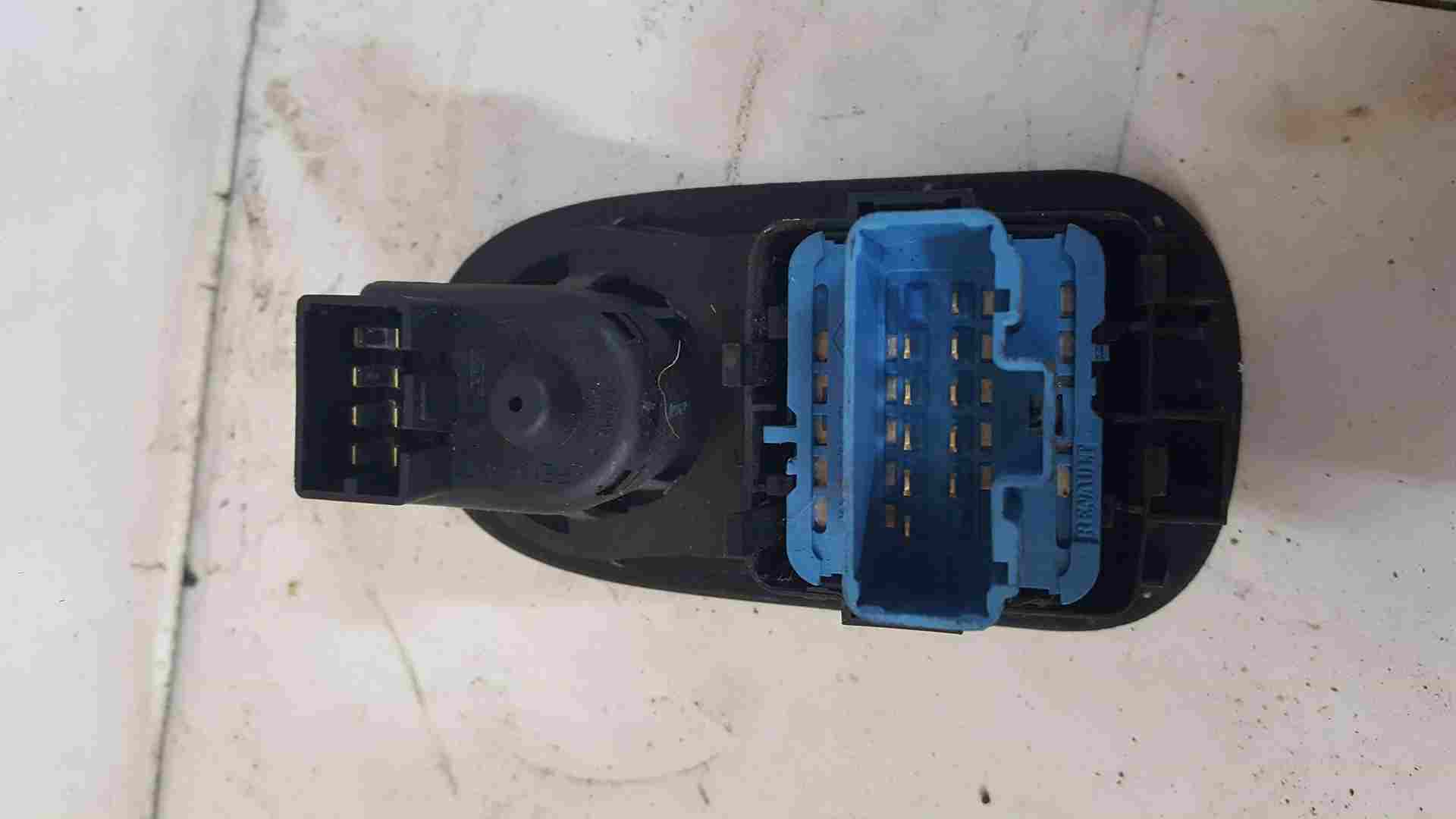 Thumb 2 Renault Master 2008-2019 Drivers OSF Front Window Switch Mirror Panel