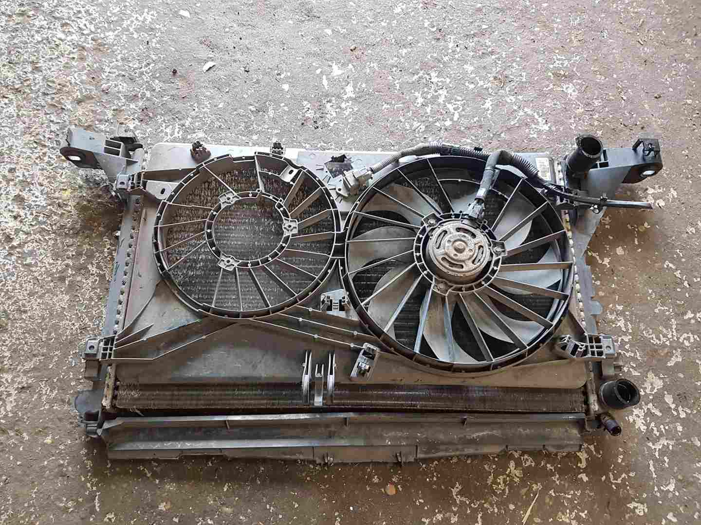 Thumb 2 Renault Master 2010-2018 2.3 DCI Radiator RAD Pack FAN