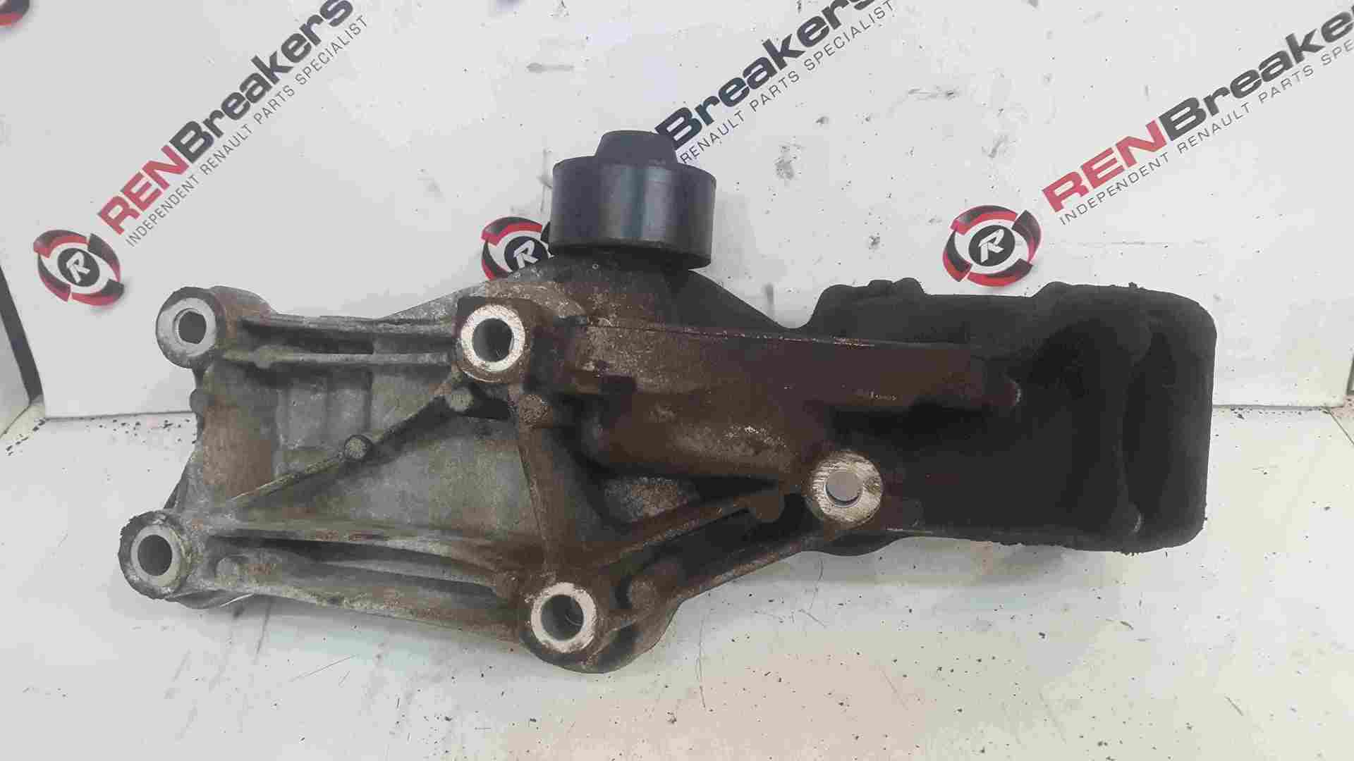Thumb 4 Renault Master 2010-2018 2.3 DCi Alternator Bracket 117103943R