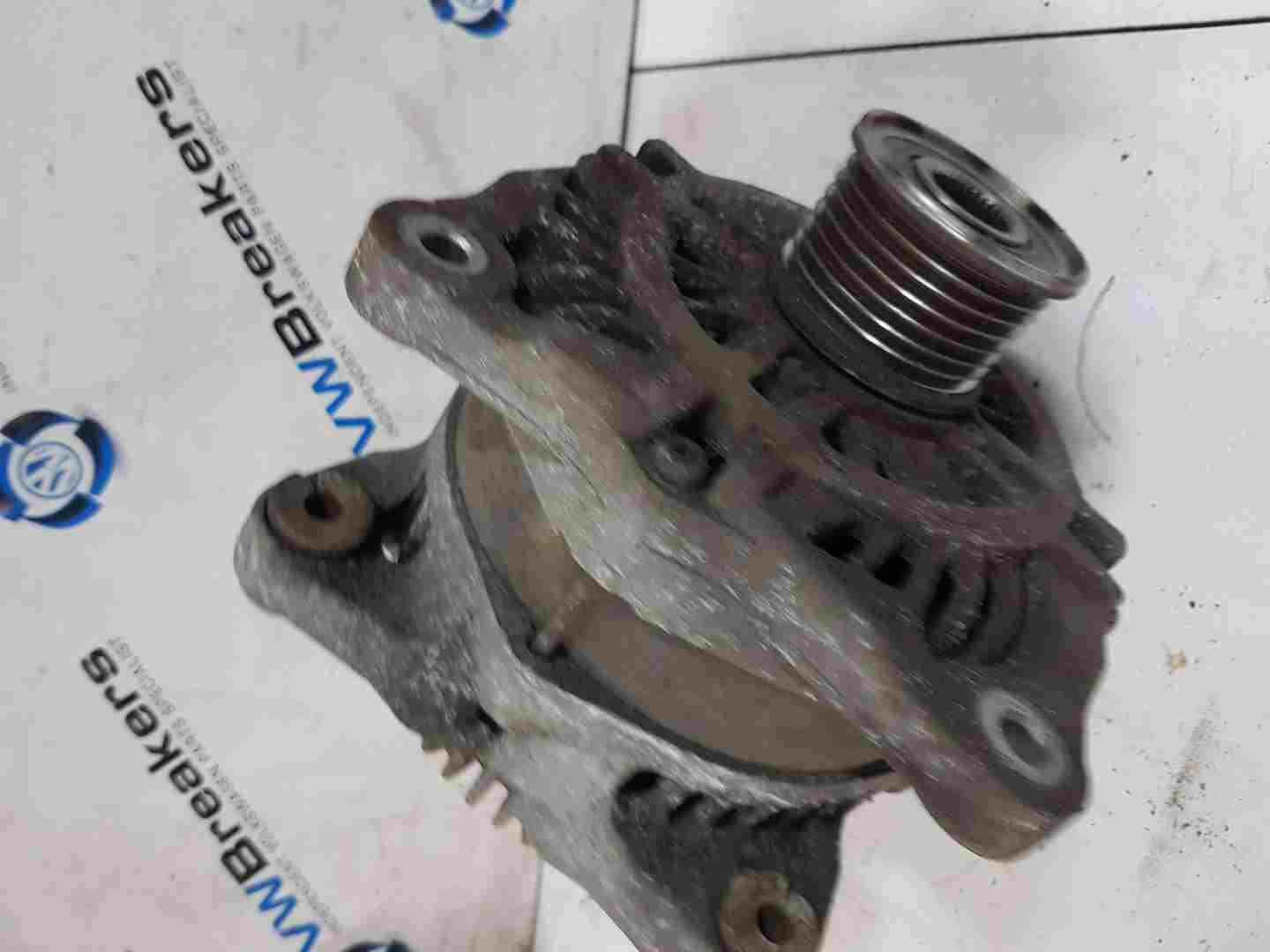 Thumb 4 Renault Master 2003-2010 2.3 DCI Alternator 231001822R