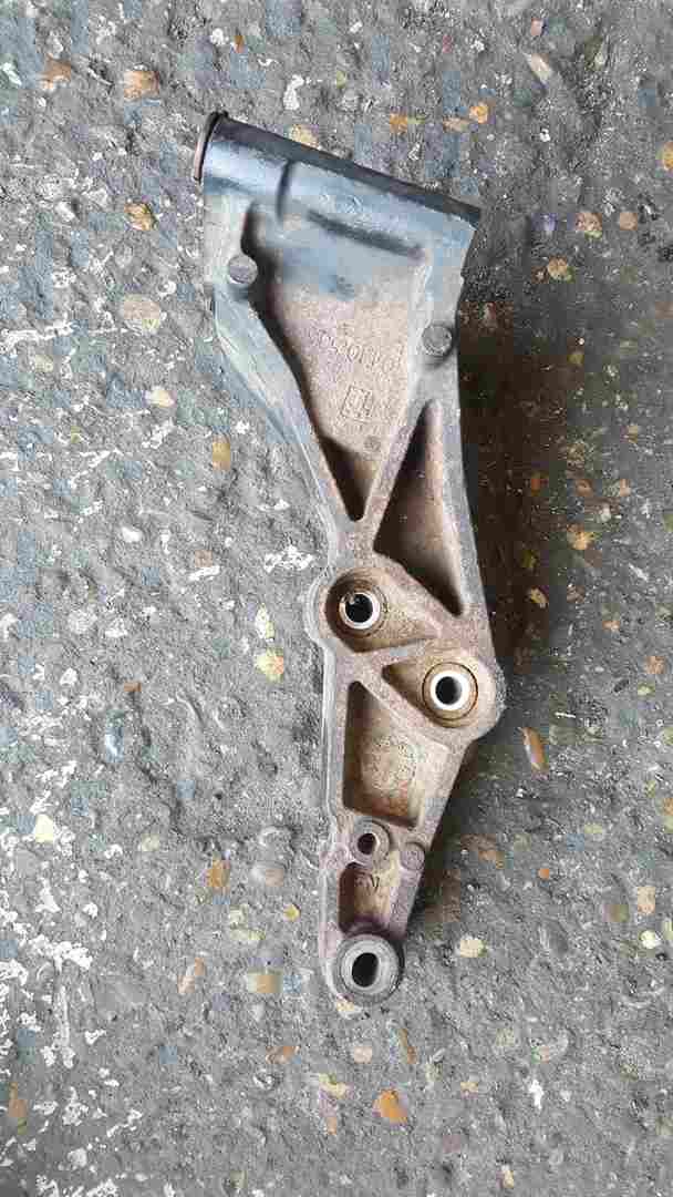 Thumb 3 Renault Master 2010-2018 2.3 DCi Bracket