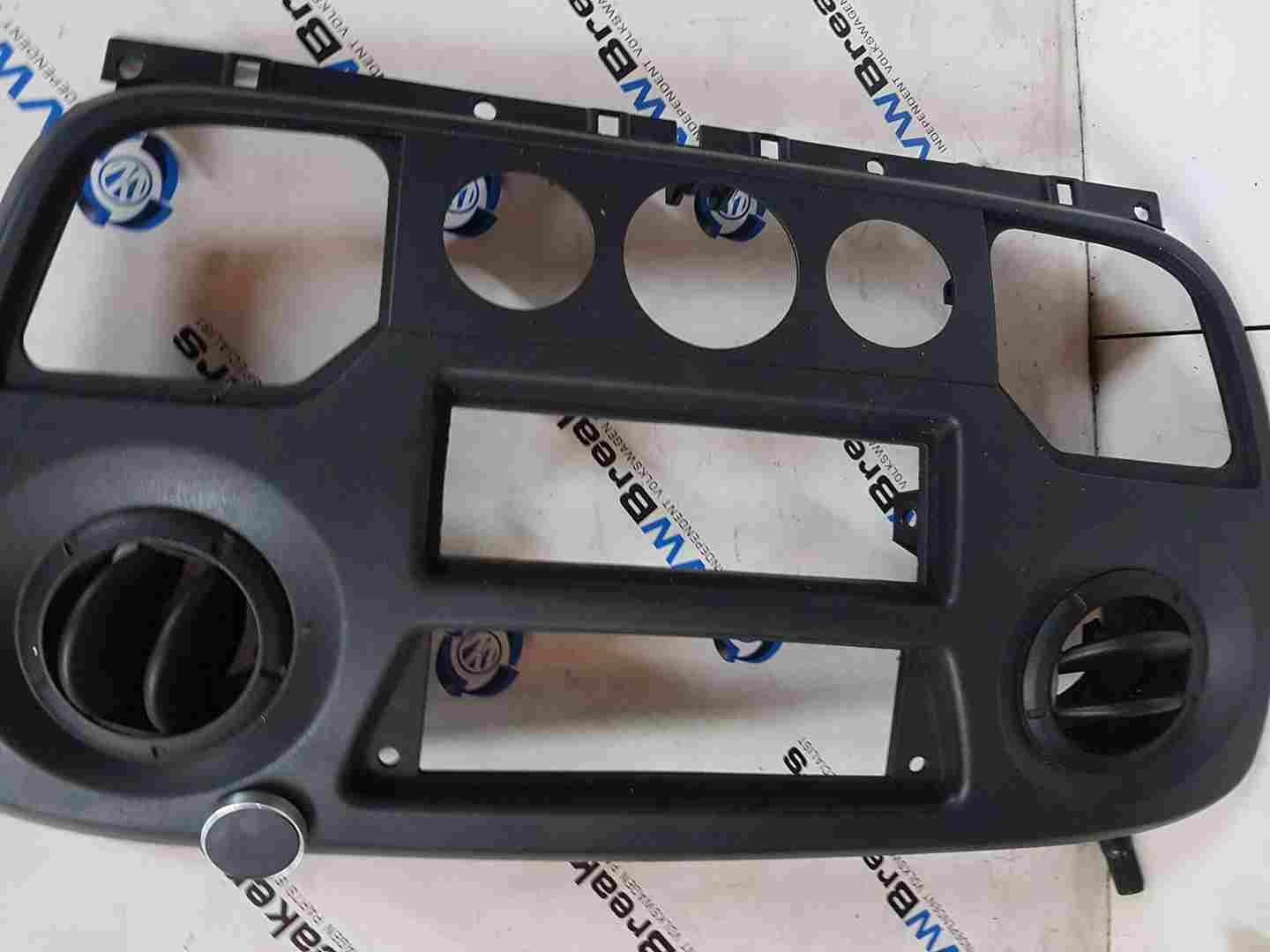 Thumb 2 Renault Master 2010-2018 Centre Vents Plastic Surround Trim 682600025R