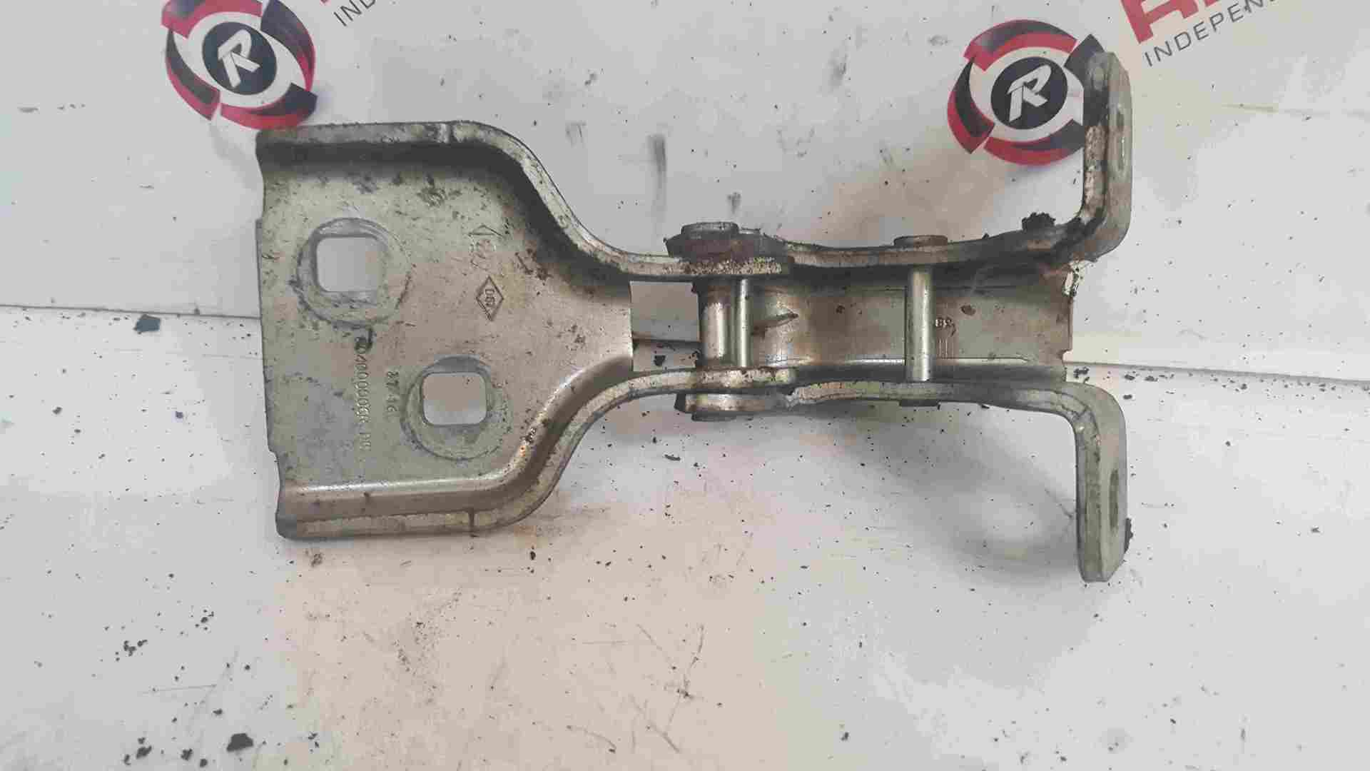 Thumb 2 Renault Master 2010-2018 Drivers OSF Front Door Hinge White 804000006R