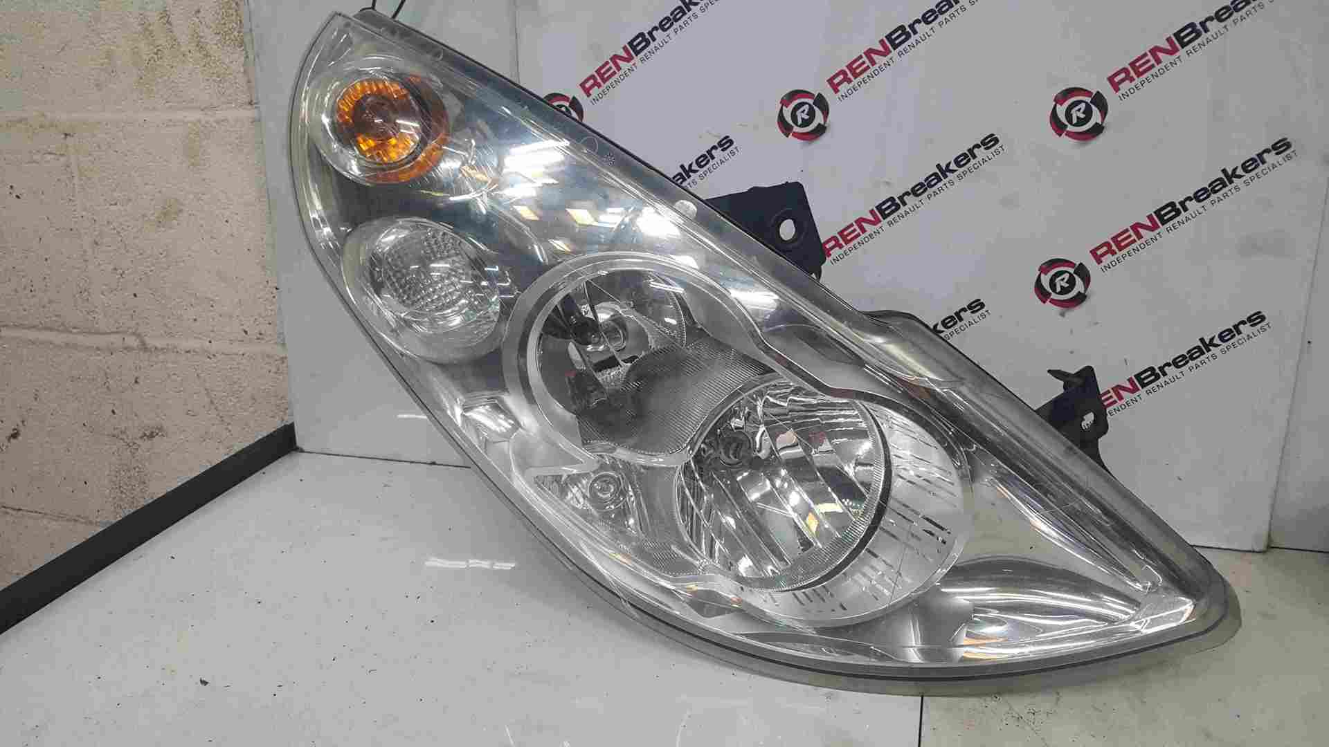 Thumb 3 Renault Master 2010-2018 Drivers OSF Front Headlight