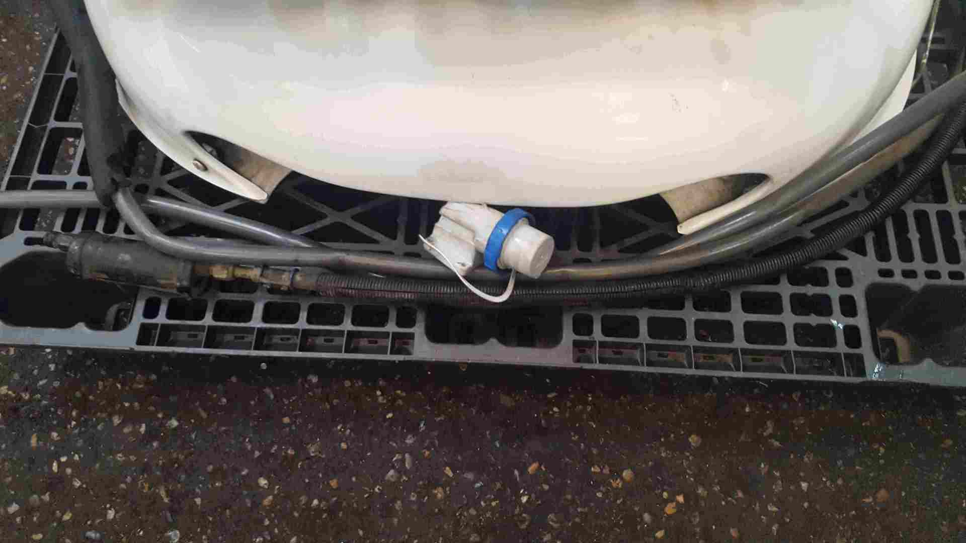 Thumb 2 Renault Master 2010-2018 GAH Refrigeration Unit Van Conversion Compressor E57934