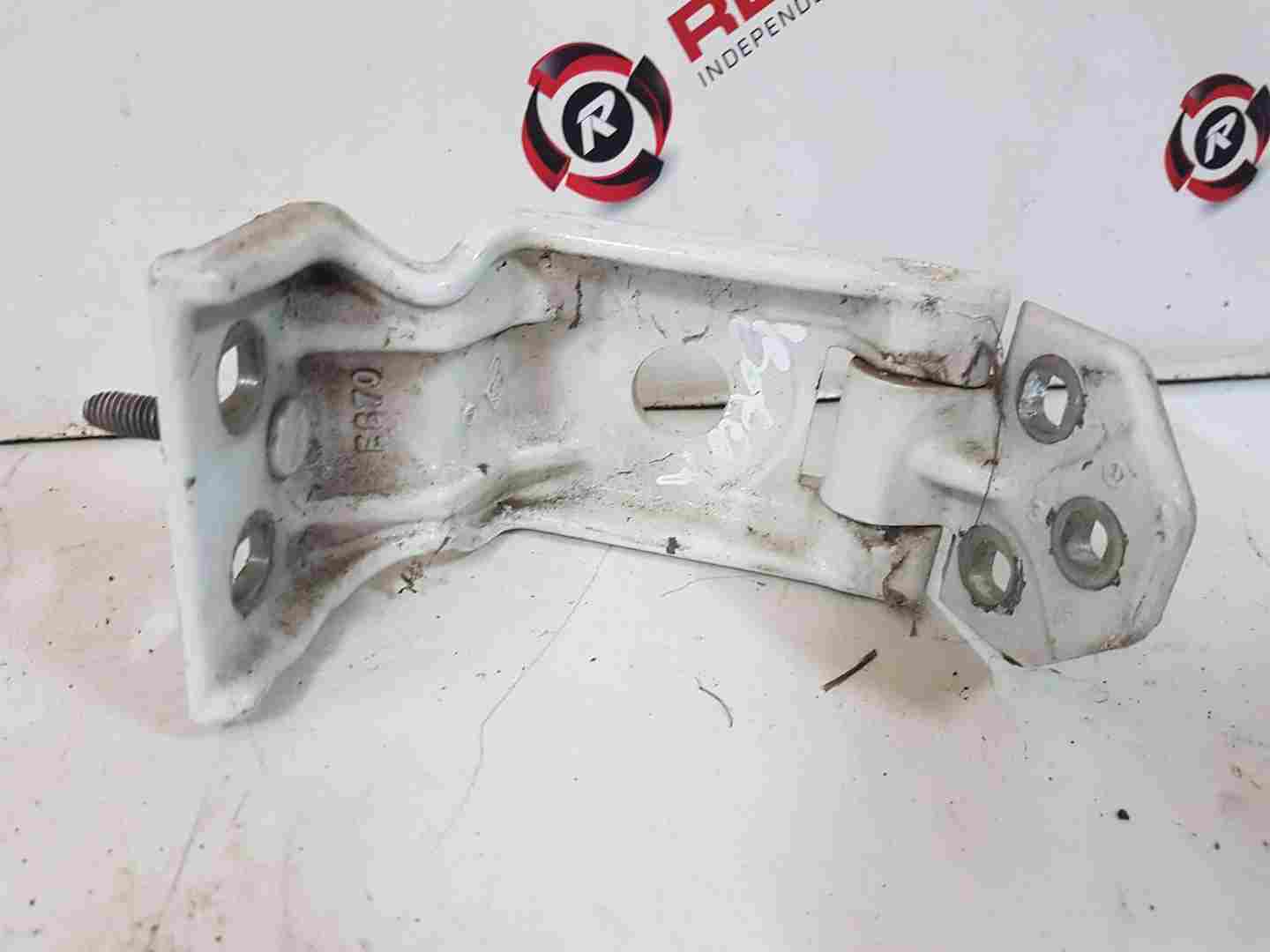 Thumb 3 Renault Master 2010-2018 Passenger NSF Front Door Hinge White 844000013R ht lwb