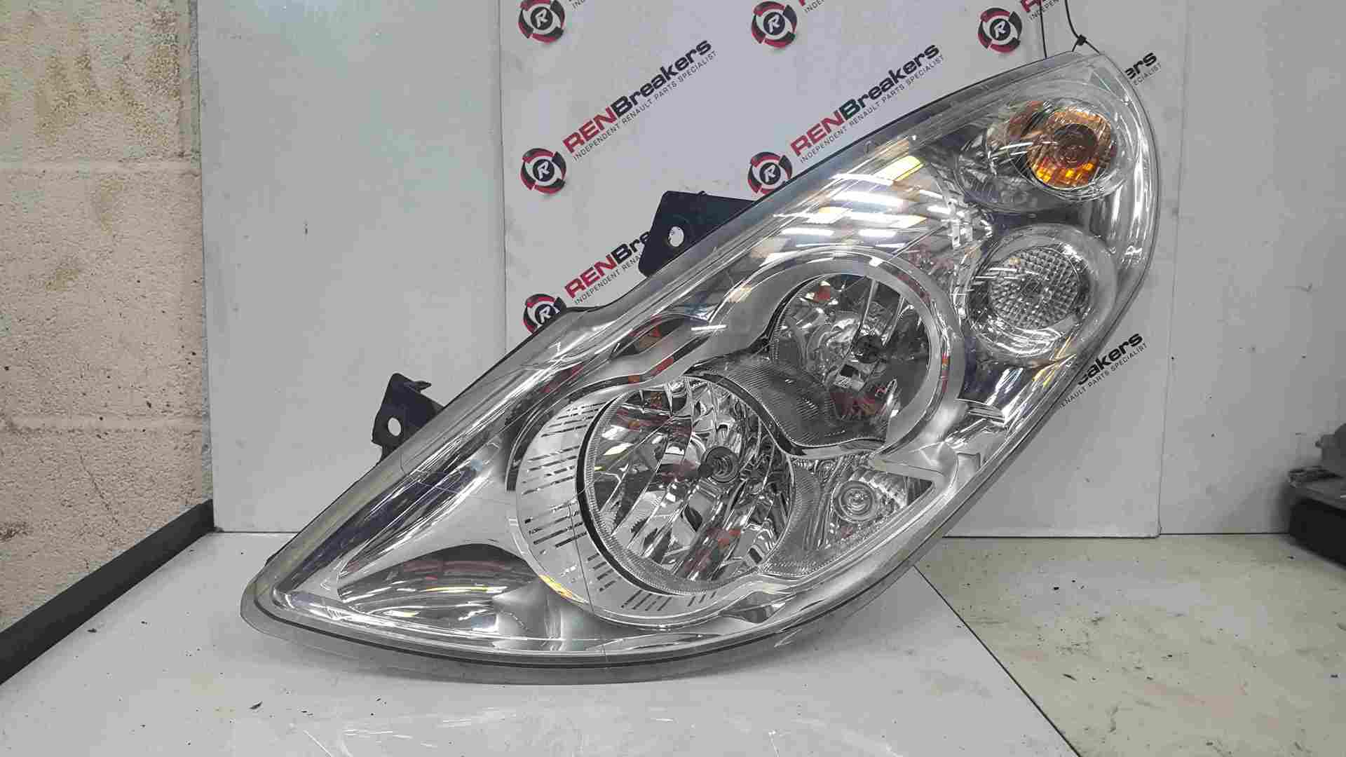 Thumb 2 Renault Master 2010-2018 Passenger NSF Front Headlight