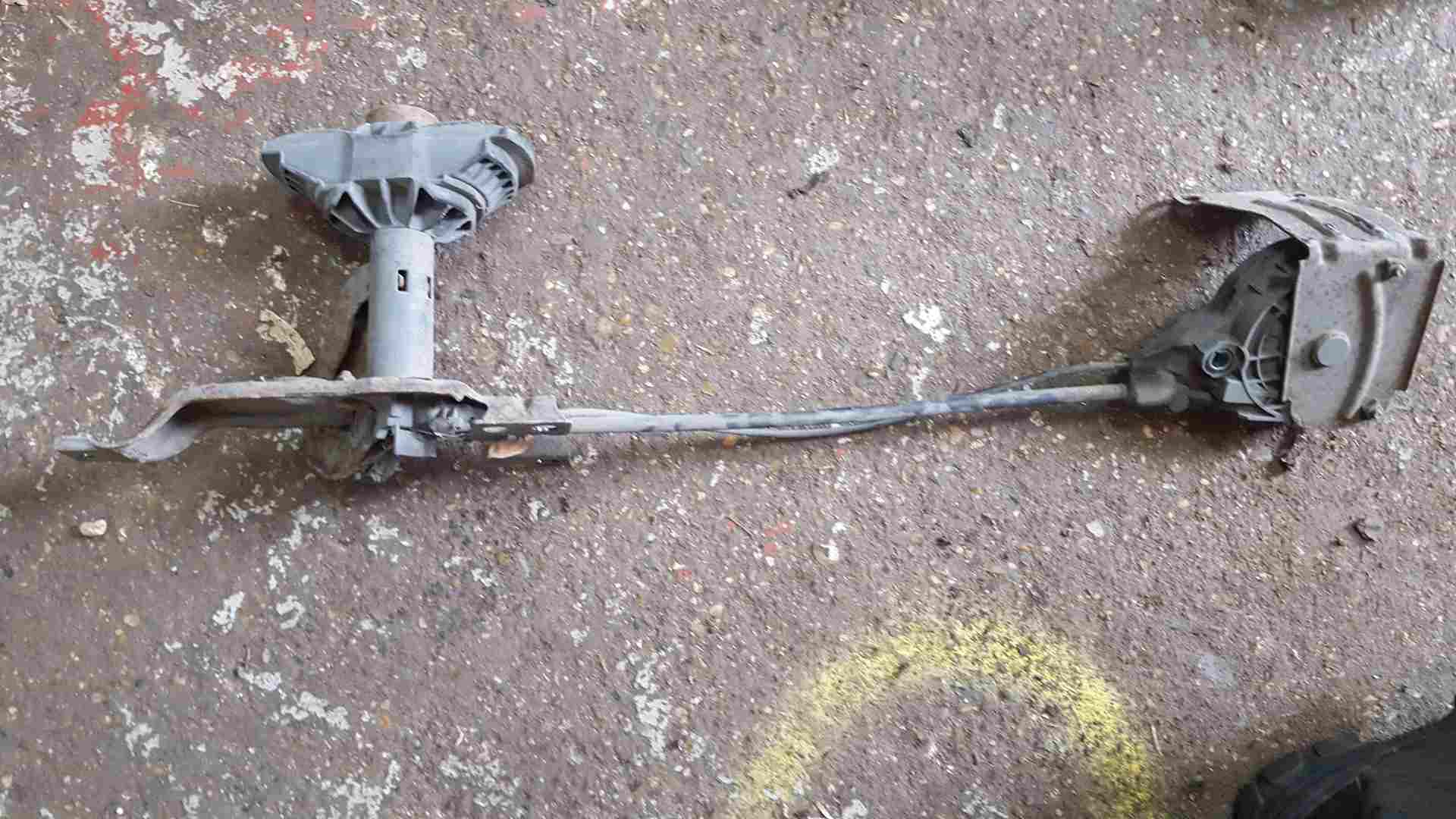 Thumb 5 Renault Master MK3 2010-2018 2.5 Spare Wheel Winch Carrier  2114568R