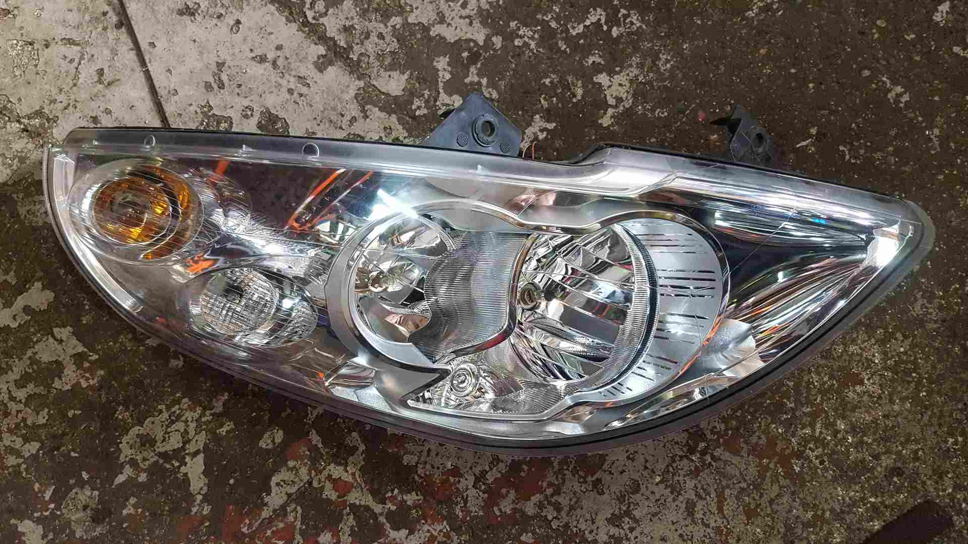 Thumb 2 Renault Master MK3 2010-2018 Drivers OSF os Front Headlight Head Lamp