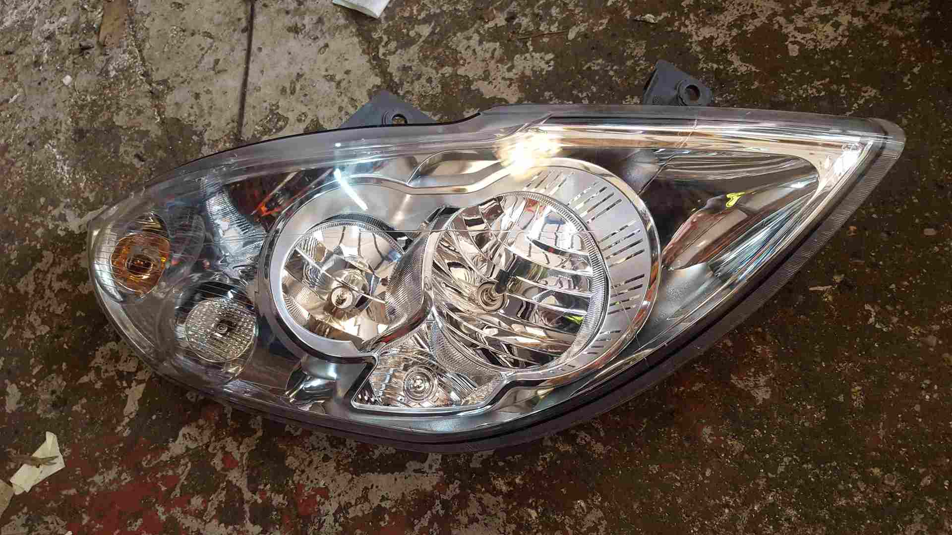 Thumb 7 Renault Master MK3 2010-2018 Drivers OSF os Front Headlight Head Lamp