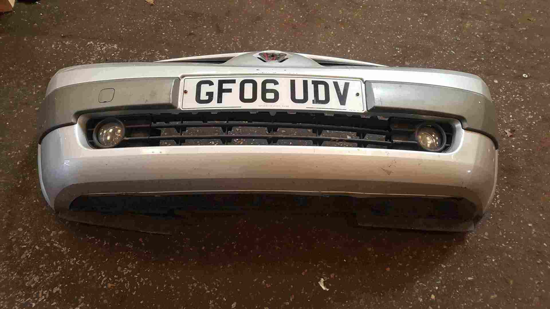 Renault Megane + Convertible 2002-2006 Front Bumper Silver TED69
