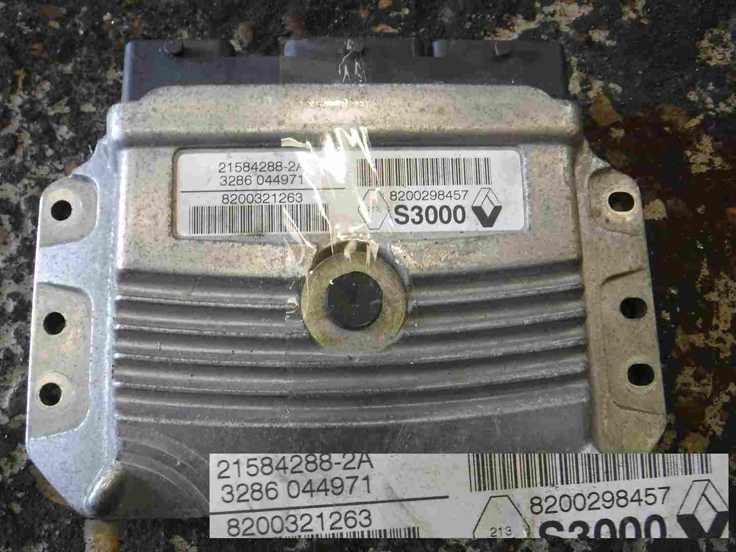 Renault Megane + Scenic 2002-2008 1.4 1.6 ECU Engine Control Unit 8200298457