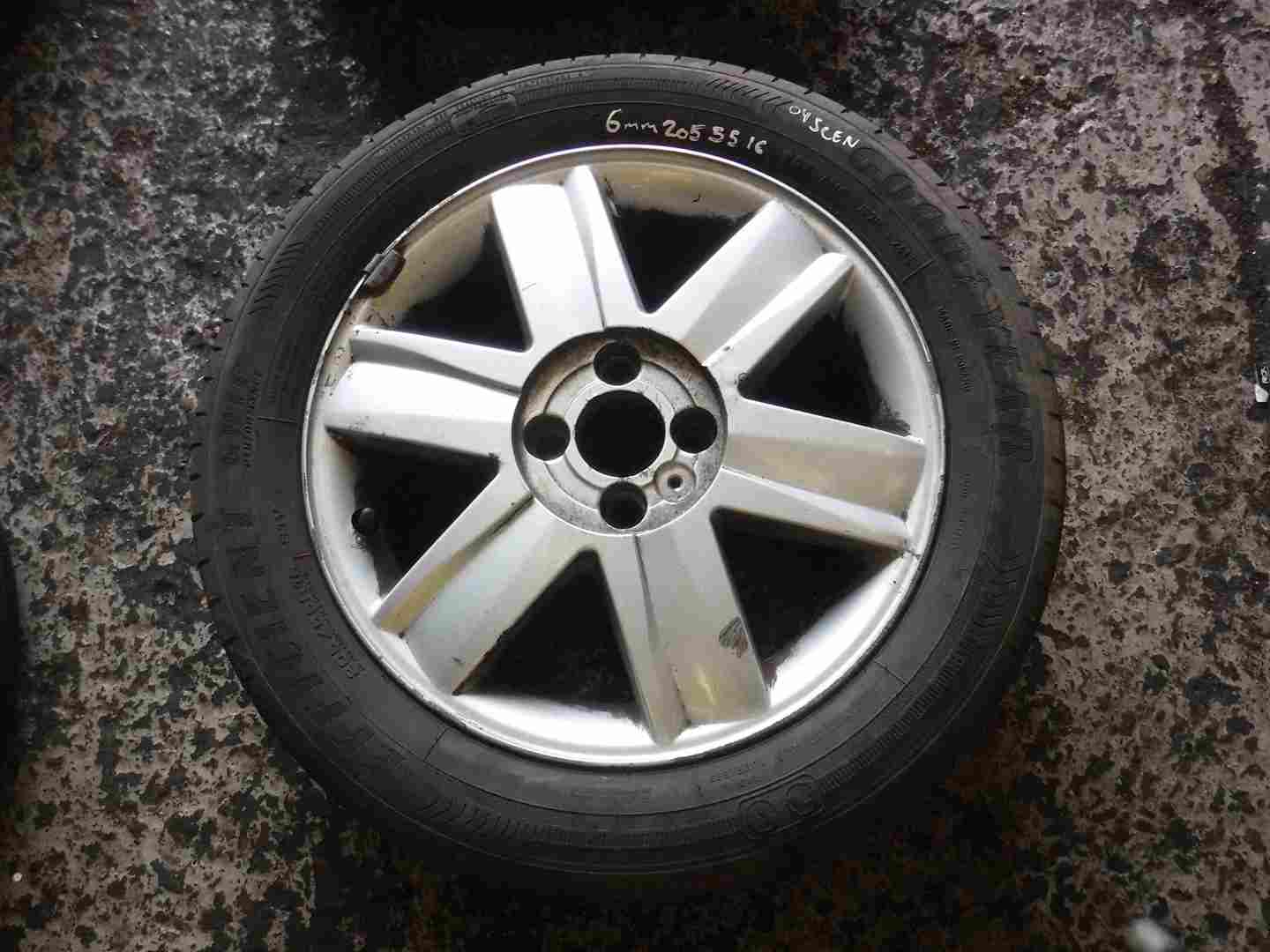 Renault Megane + Scenic 2003-2009 Nervastella Alloy Wheel + Tyre 205 55 16 6mm