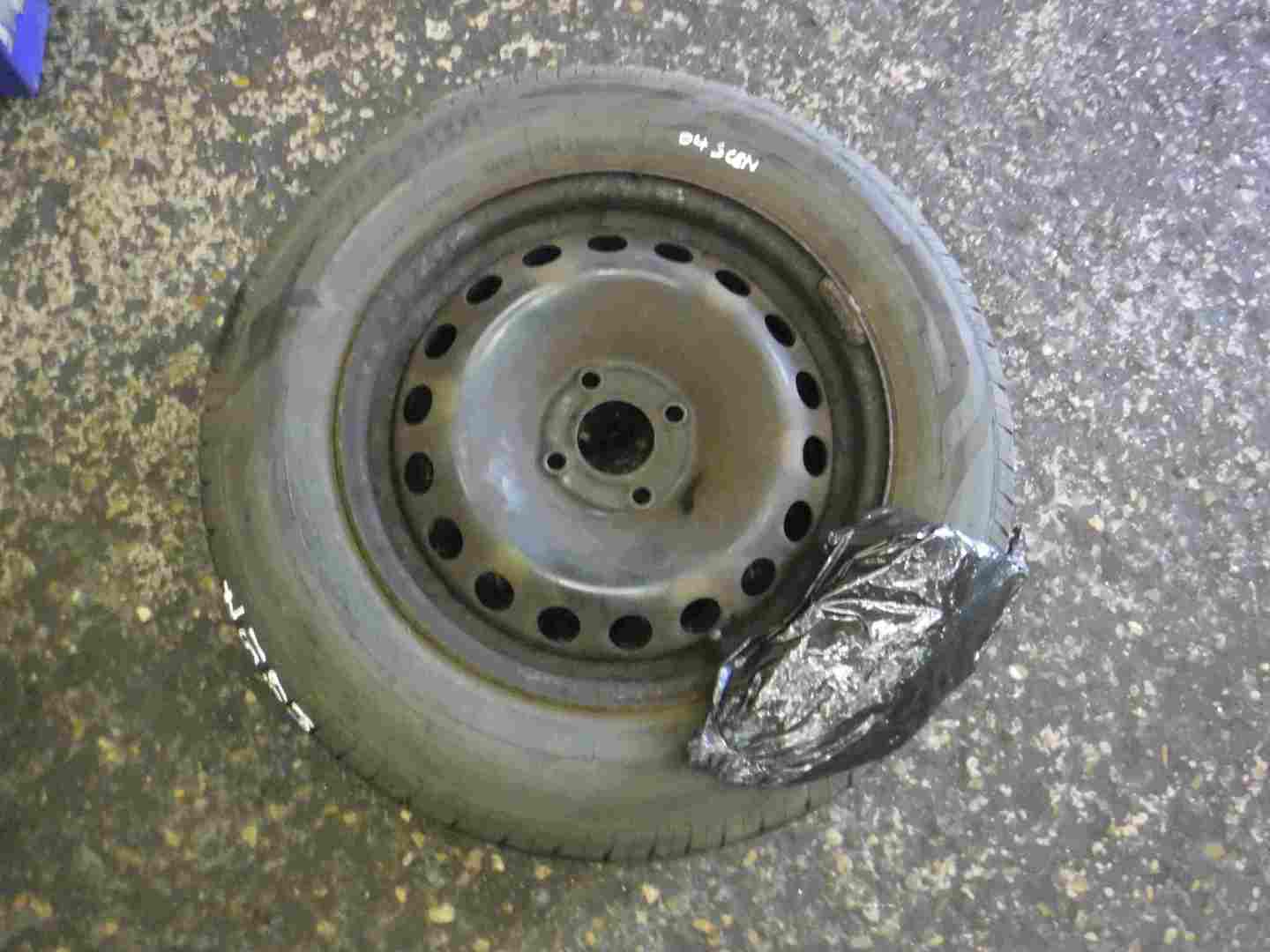 Renault Megane   Scenic 2003-2009 Steel Wheel Rim   Tyre 195 65 15 7mm Tread