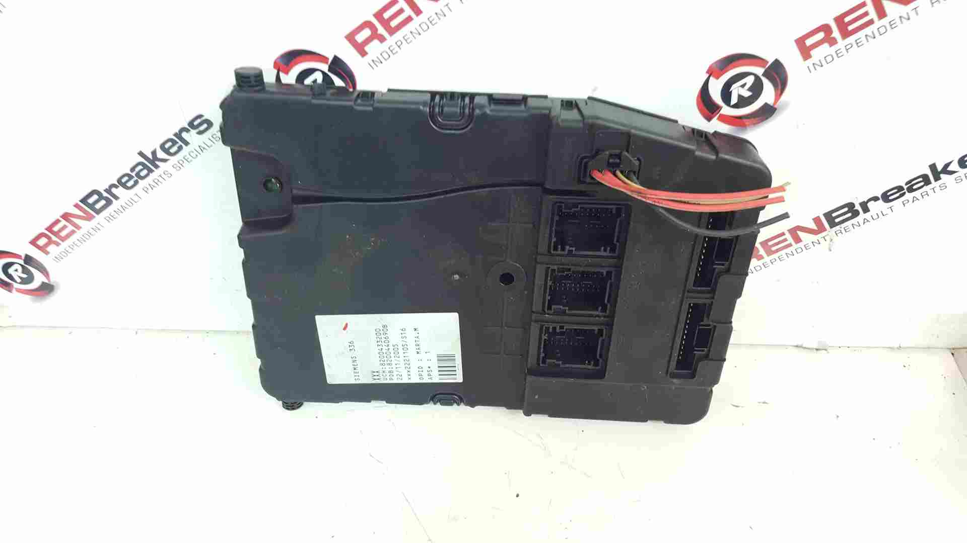 Thumb 2 Renault Megane + Scenic 2003-2009 UCH BCM Immobiliser Fuse Box 8200433200