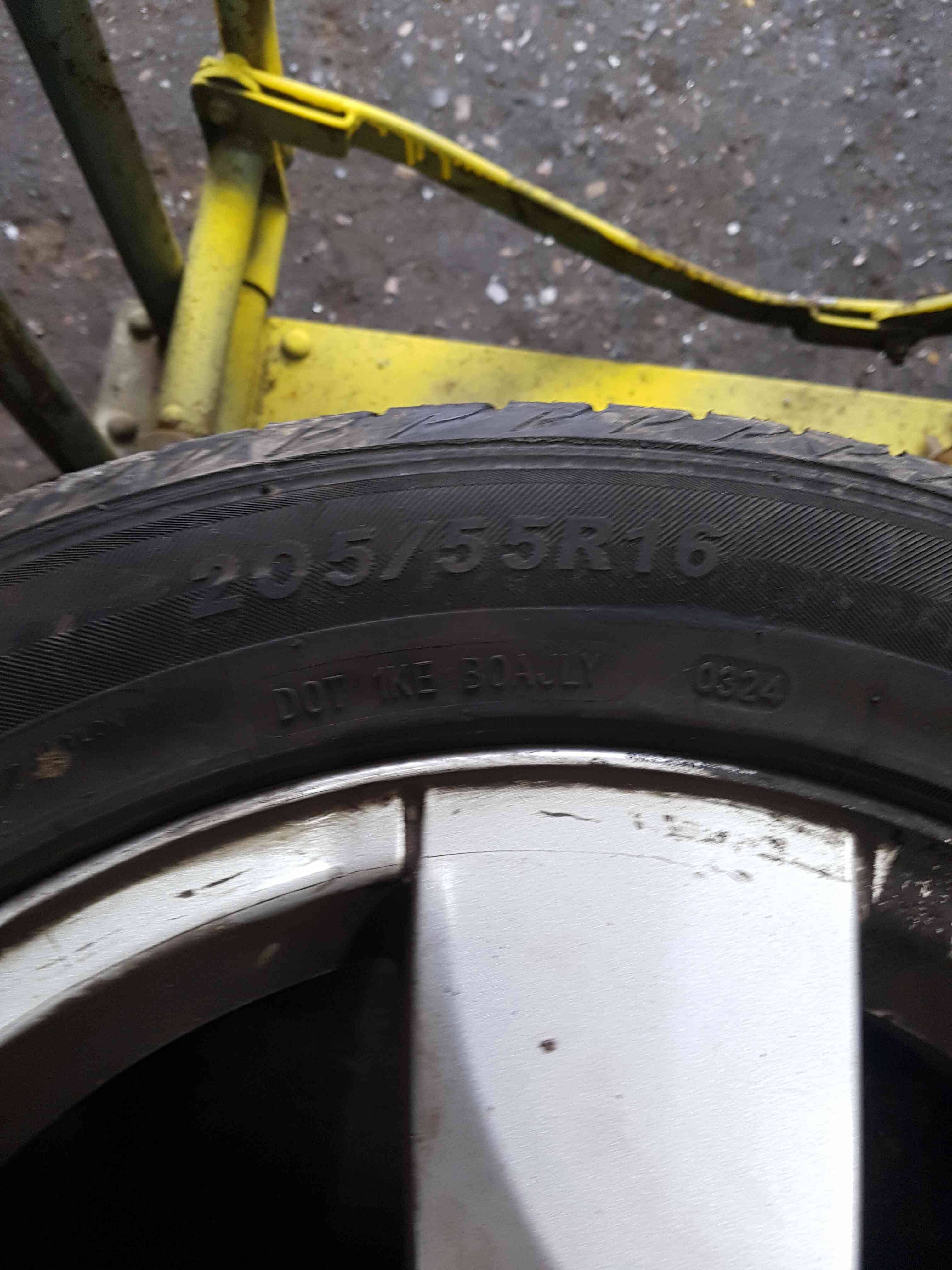 Thumb 7 Renault Megane + Scenic 2008-2014 Proteus Alloy Wheel + Tyre 205 60 16 5Mm 3/5