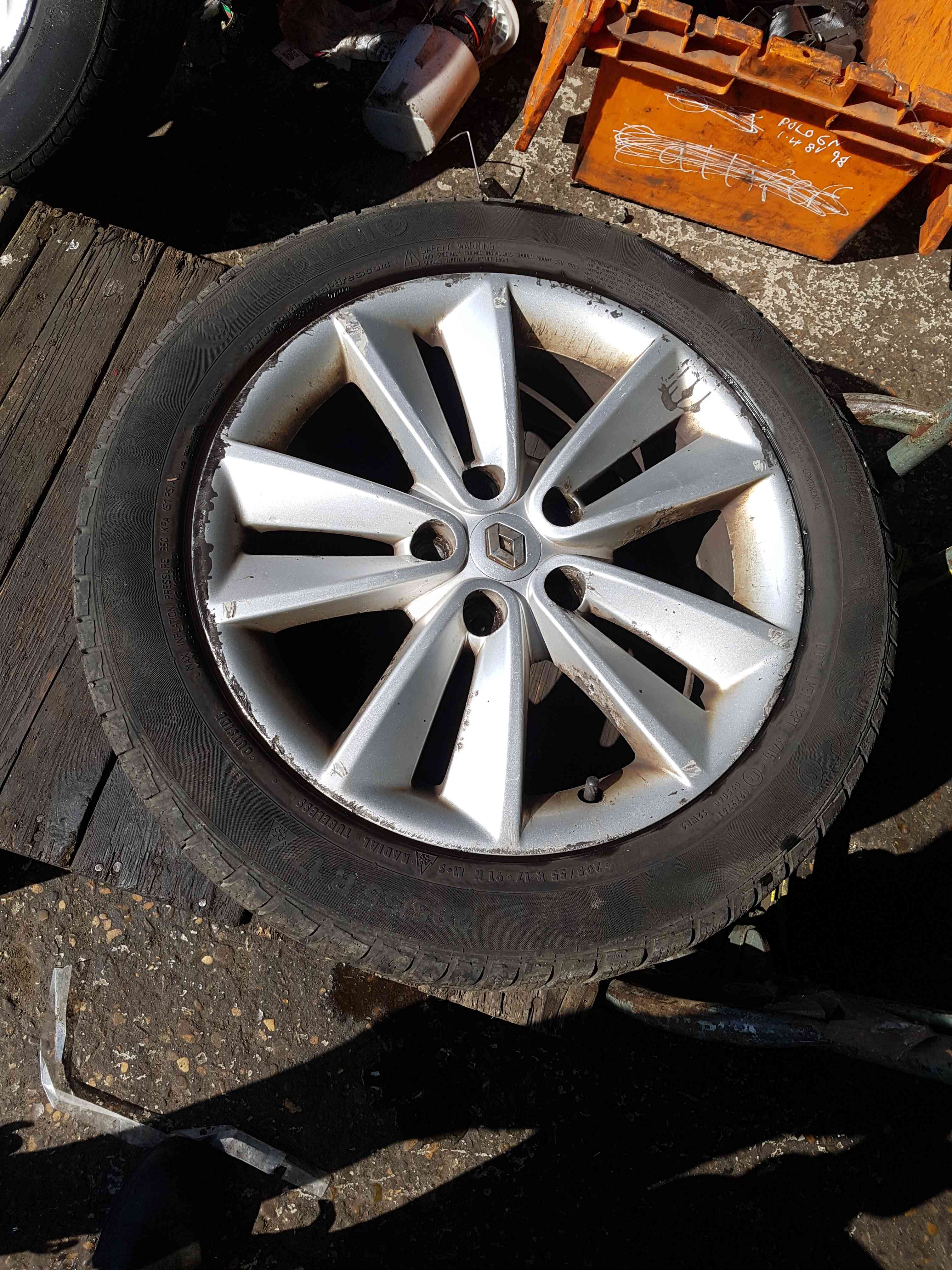 Thumb 2 Renault Megane + Scenic MK3 2008-2012 Sari Alloy Wheel 17Inch 17 403000066R 2/5