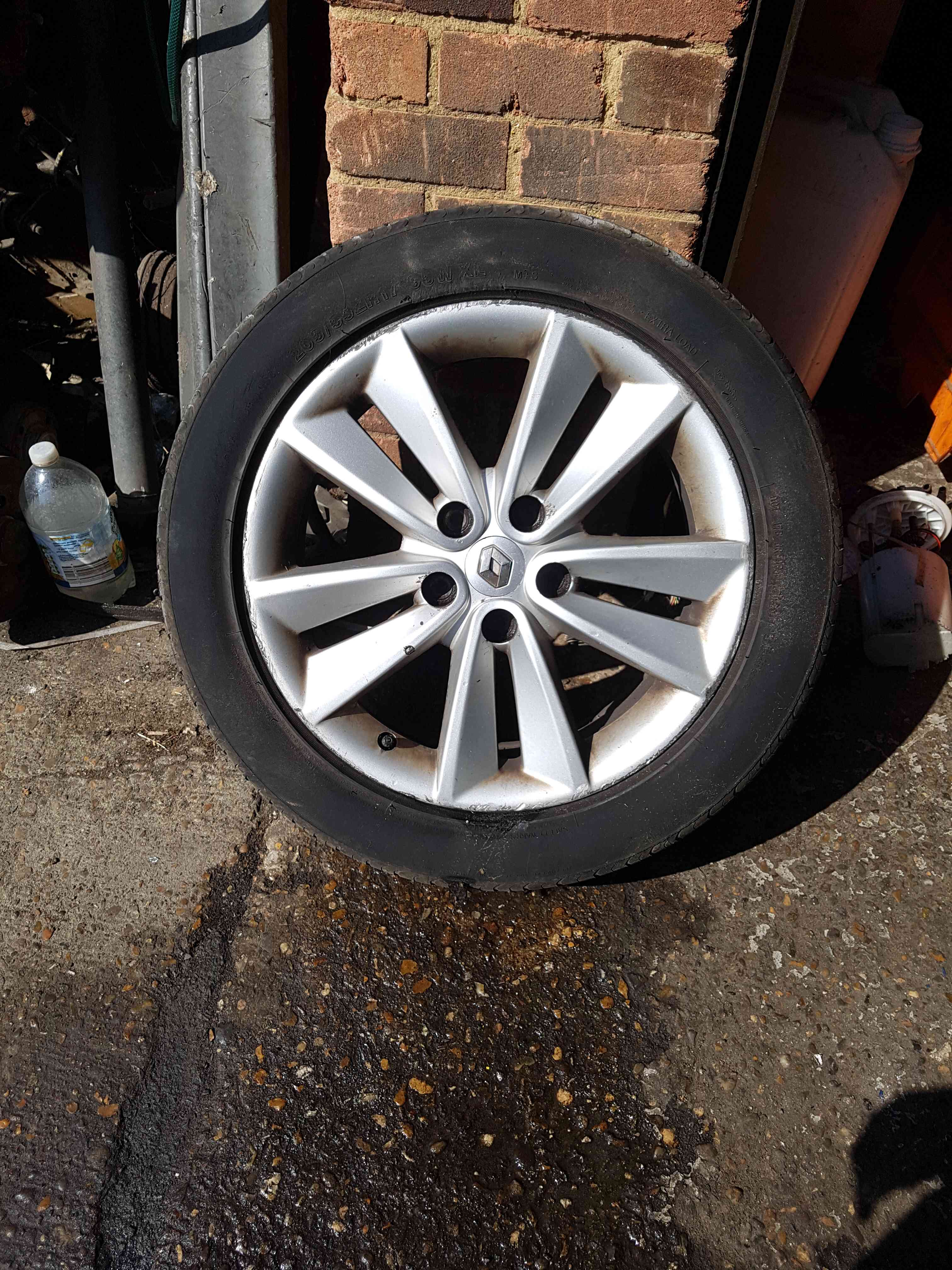 Thumb 2 Renault Megane + Scenic MK3 2008-2012 Sari Alloy Wheel 17Inch 17 403000066R 2/5
