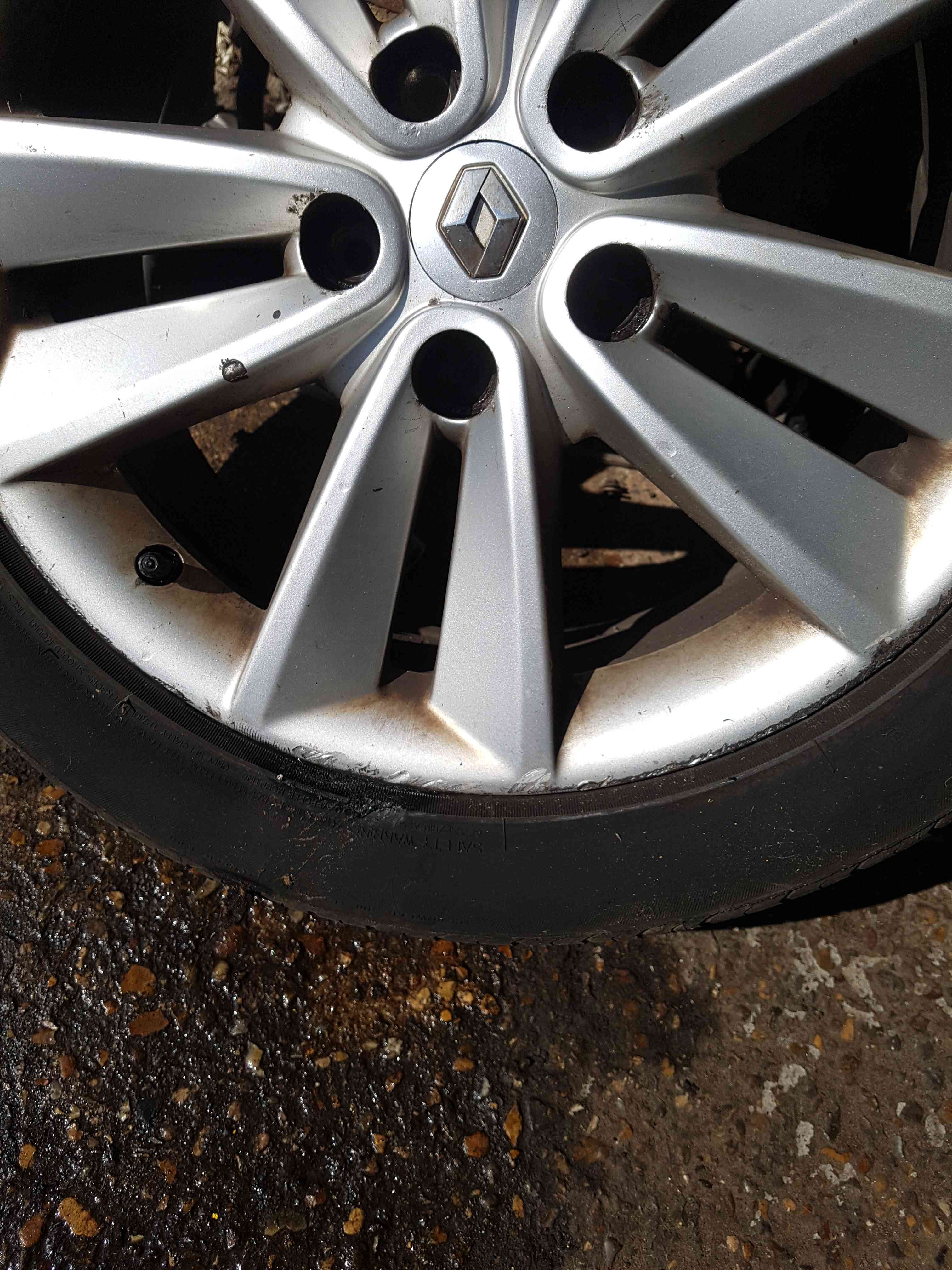 Thumb 3 Renault Megane + Scenic MK3 2008-2012 Sari Alloy Wheel 17Inch 17 403000066R 2/5