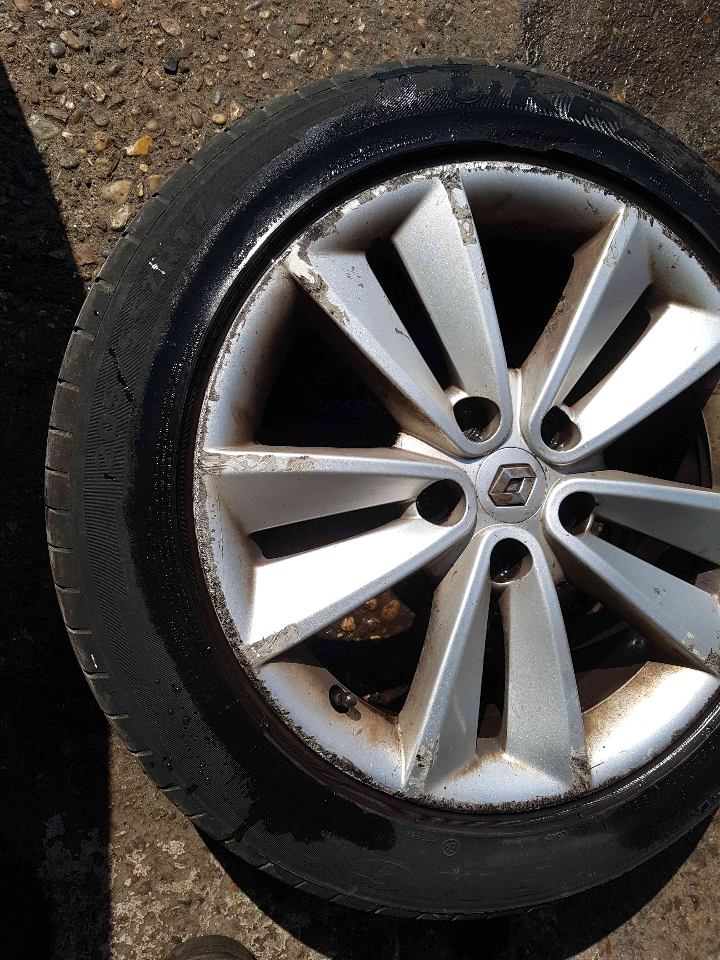 Thumb 3 Renault Megane + Scenic MK3 2008-2012 Sari Alloy Wheel 17Inch 17 403000066R 2/5