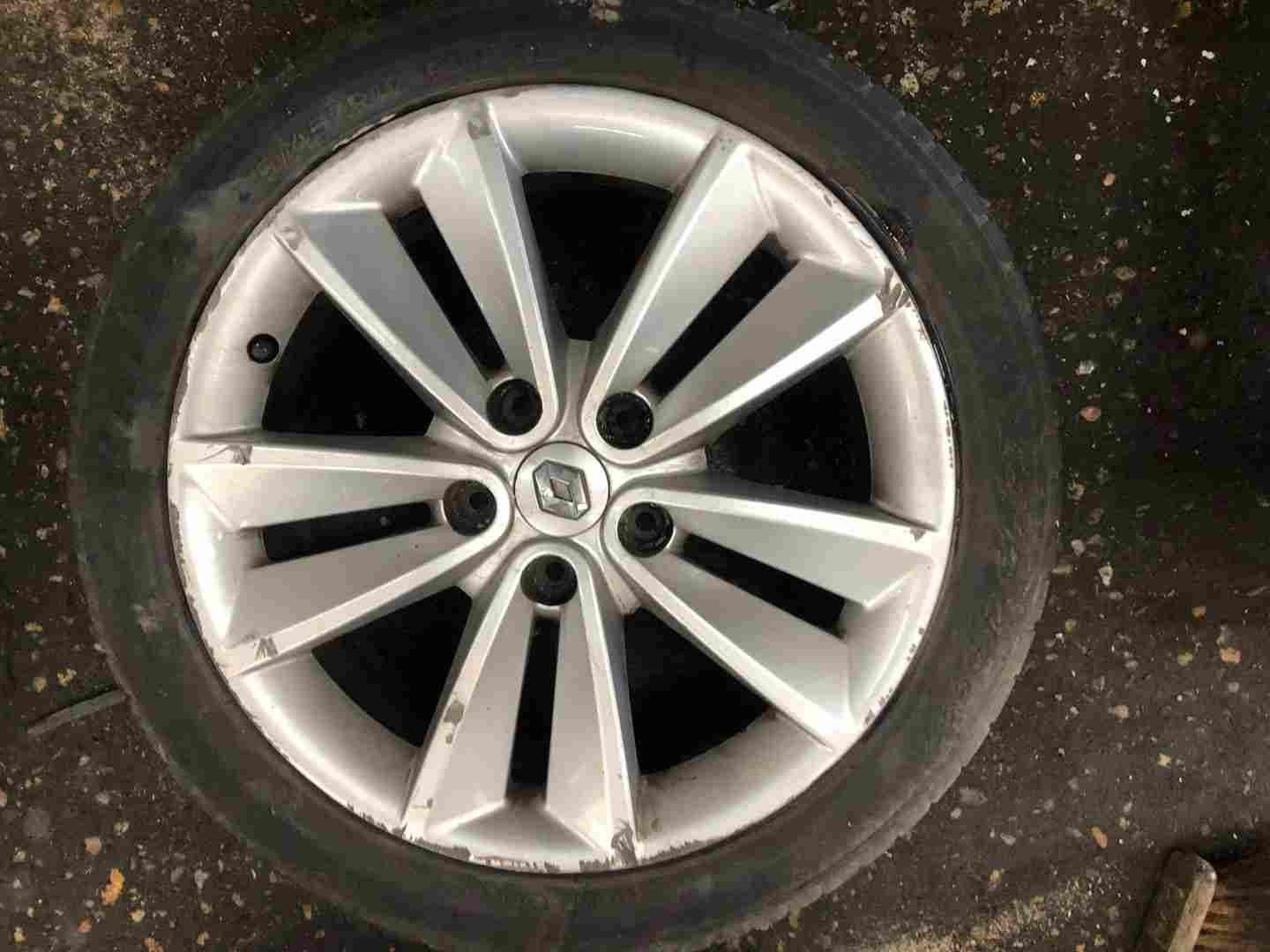 Renault Megane + Scenic MK3 2008-2012 Sari Alloy Wheel 17Inch X1 403000066R J2