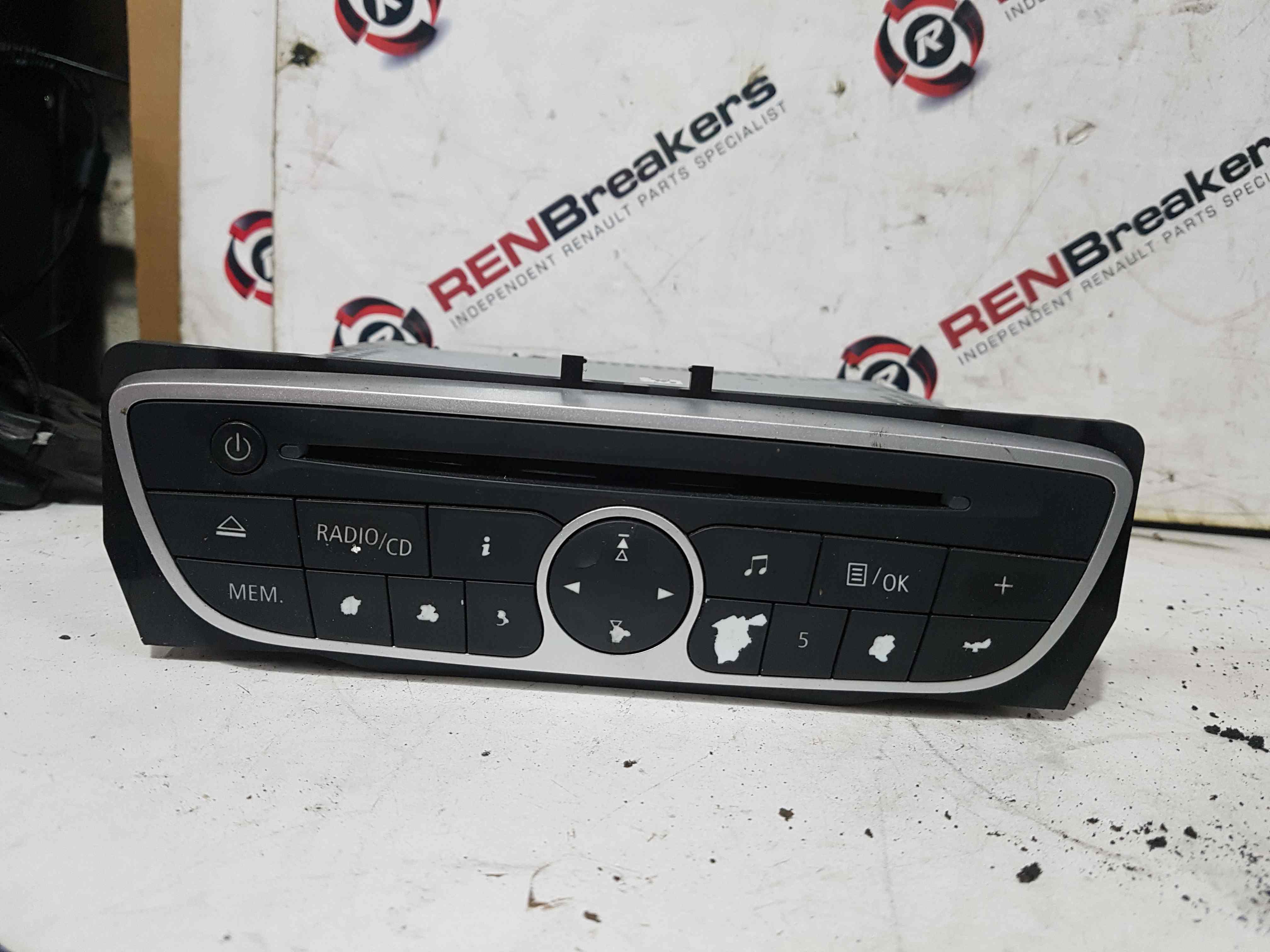 Renault Megane + Scenic MK3 2008-2014 Radio Cd Player Unit + Code 281150030R