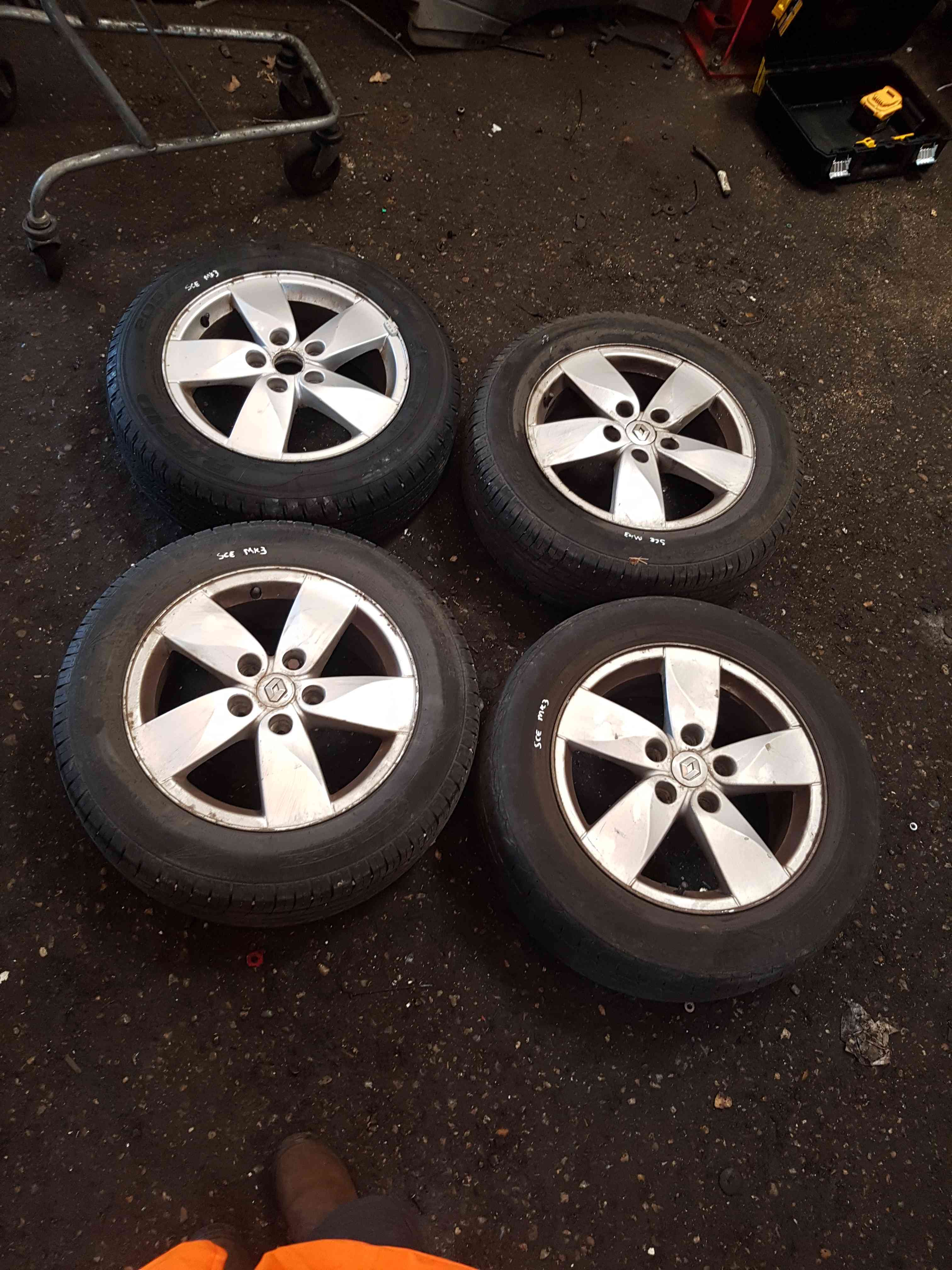 Thumb 9 Renault Megane + Scenic MK3 2009-2016 Proteus Alloy Wheel 16Inch SET X4 6mm 4/5