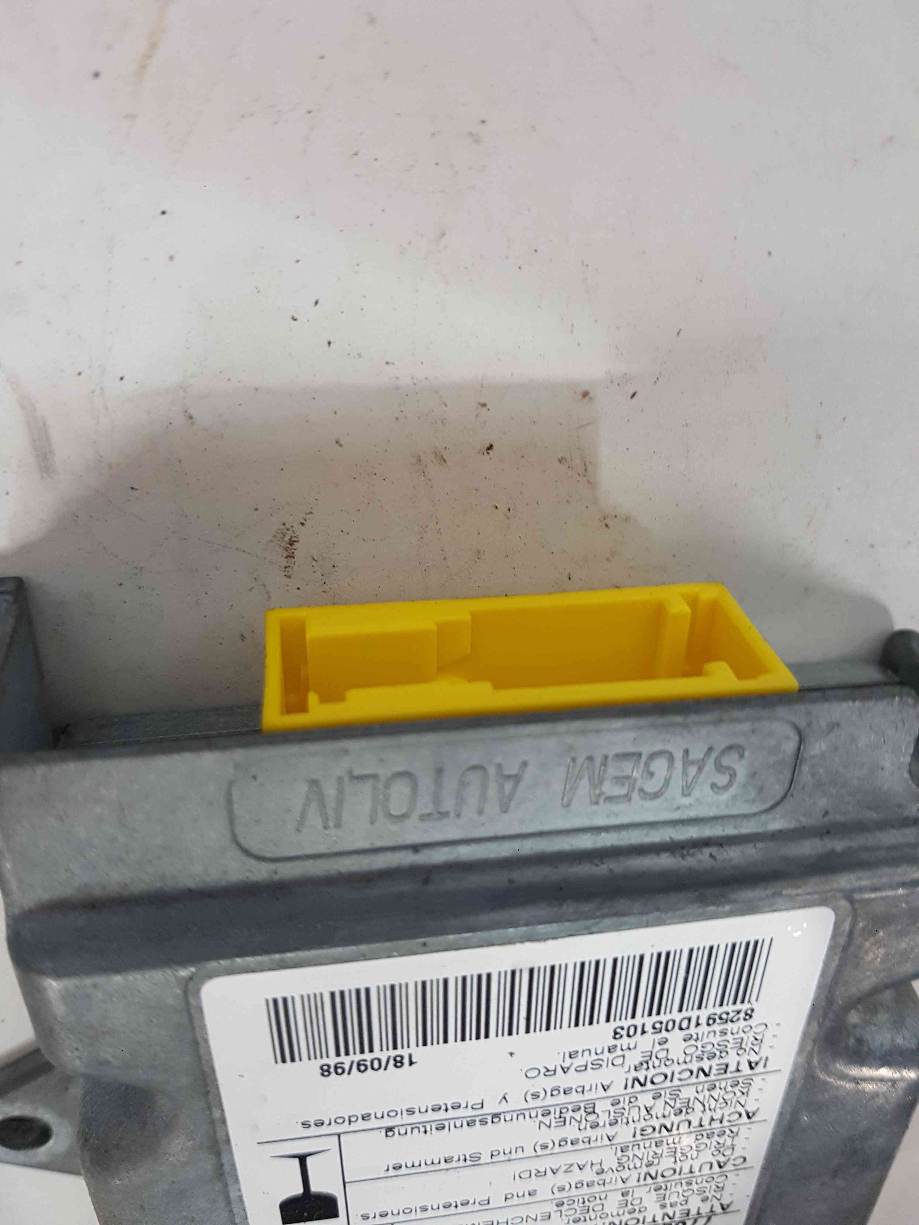 Thumb 6 Renault Megane 1995-1999 Airbag ECU Module 7700418152