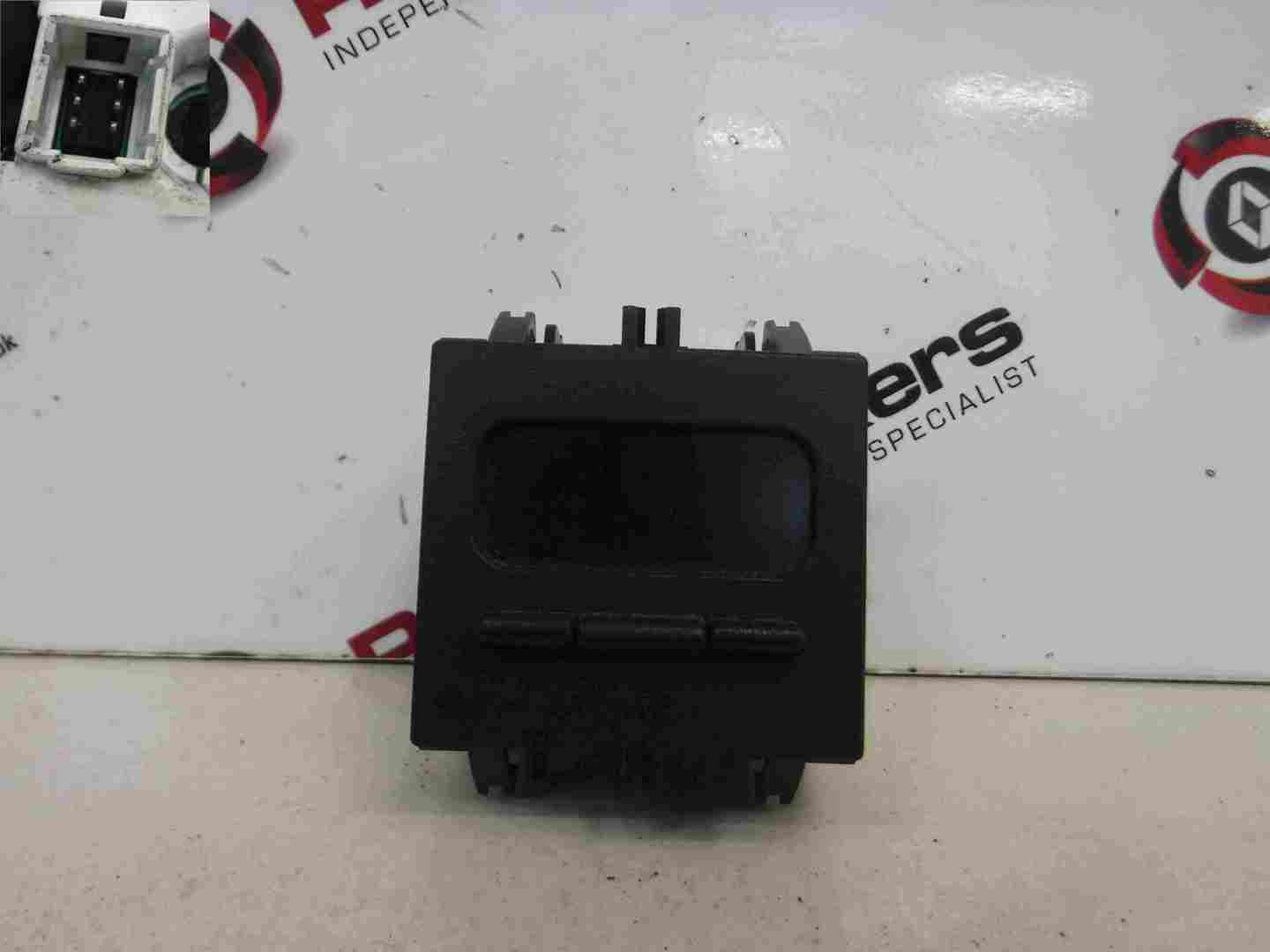 Renault Megane 1995-1999 Display Centre Radio Clock Display