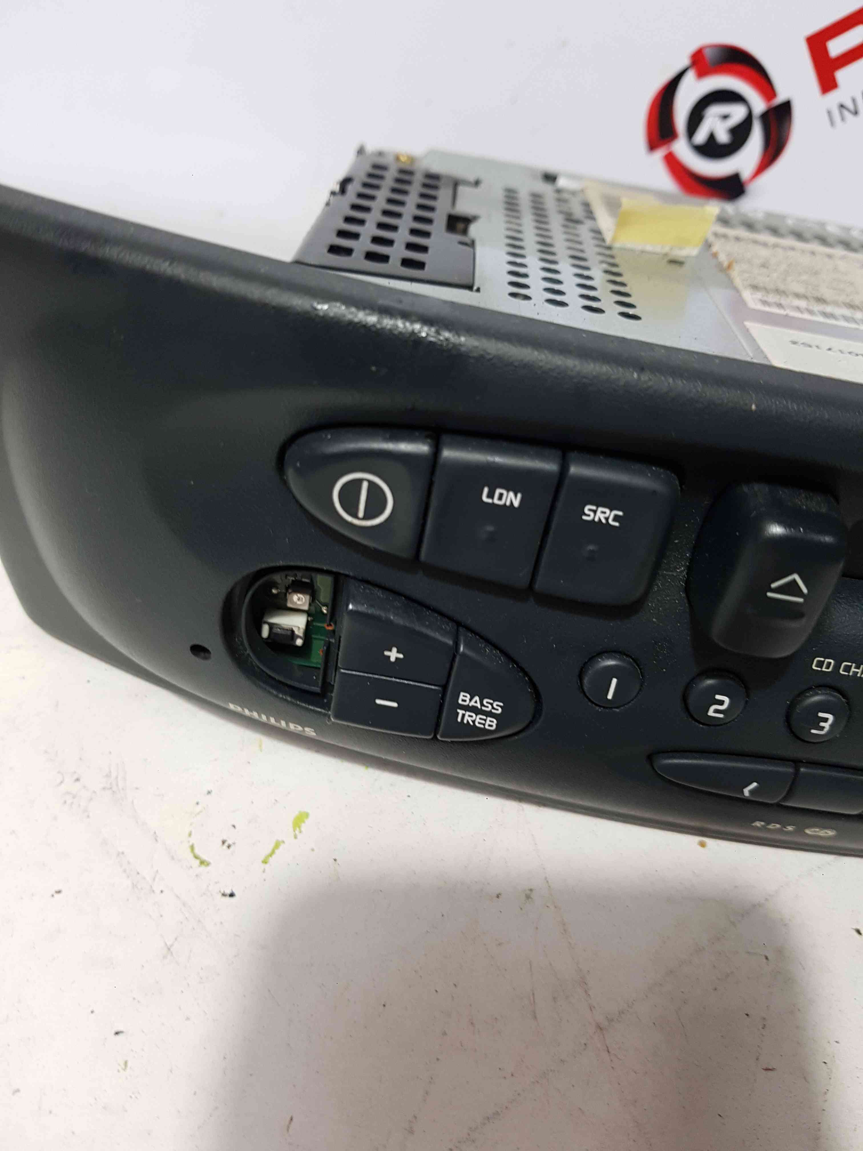 Thumb 3 Renault Megane 1995-1999 Radio Tape Casette Player Tuner List + Code 7700433072