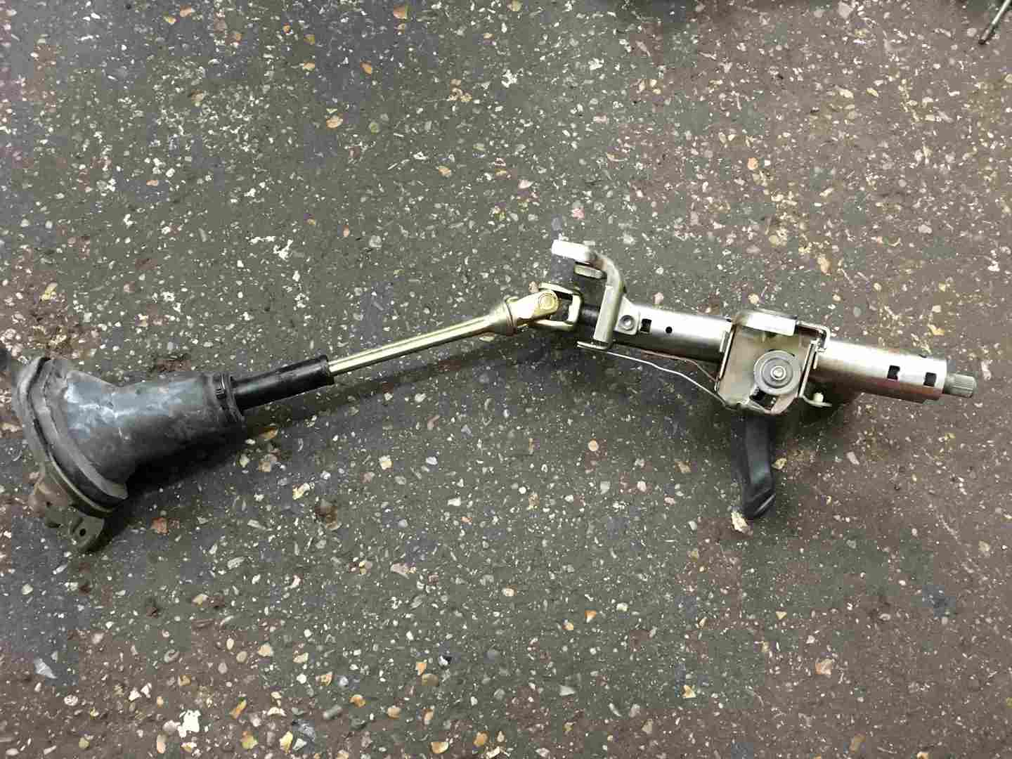 Renault Megane 1995-1999 Steering Column