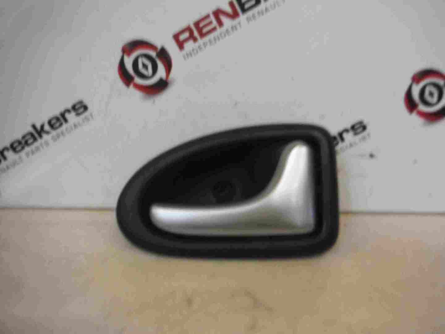 Renault Megane 1999-2002 Drivers OSF Front Interior Door Handle Chrome