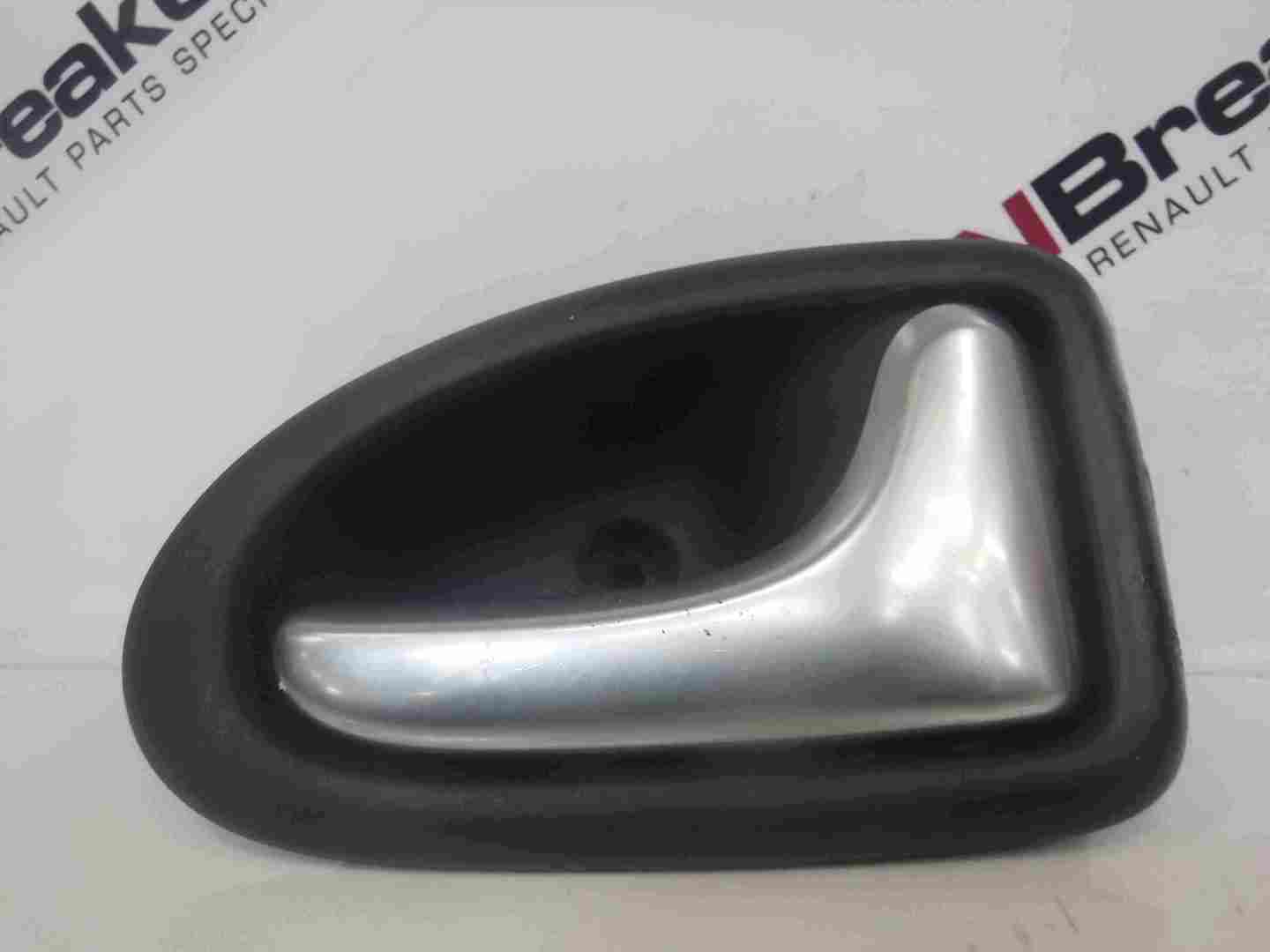 Renault Megane 1999-2002 Drivers OSR Rear Interior Chrome Door Handle