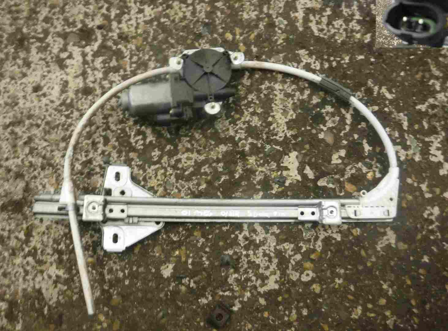Renault Megane 1999-2002 Drivers OSR Rear Window Motor + Regulator 5dr