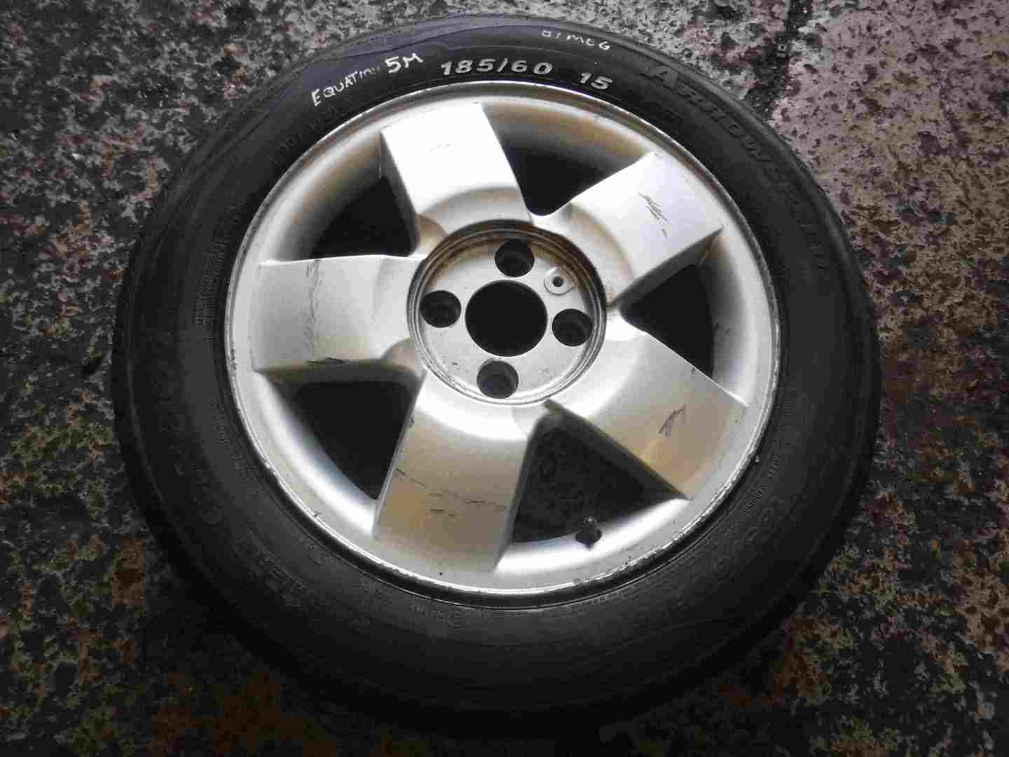 Renault Megane 1999-2002 Equation Alloy Wheel + Tyre 185 60 15 5mm Tread
