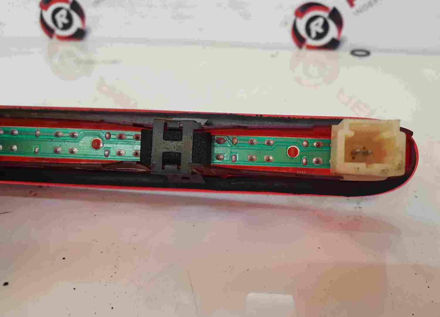 Thumb 3 Renault Megane 1999-2002 High Level Brake Light 7700429000