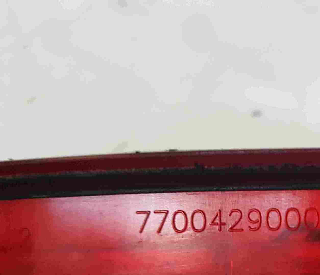 Thumb 2 Renault Megane 1999-2002 High Level Brake Light 7700429000