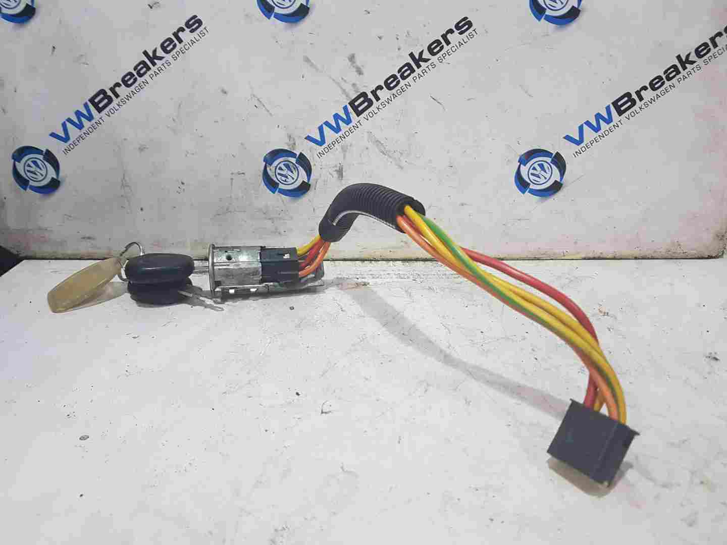 Thumb 5 Renault Megane 1999-2002 Ignition Barrel KEY 7700419012