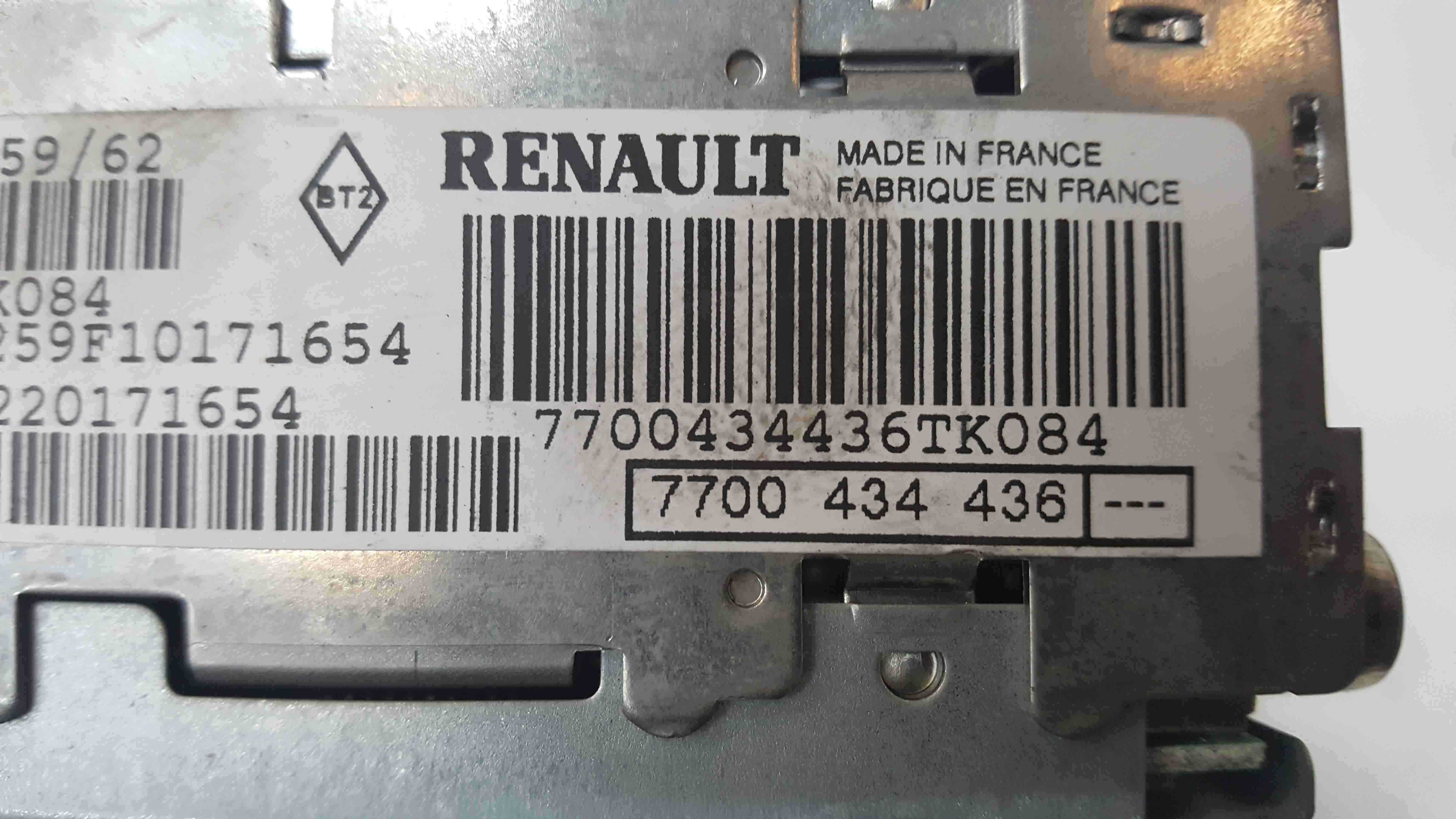 Renault Megane 1999-2002 Radio Casette Tape Player 7700434436