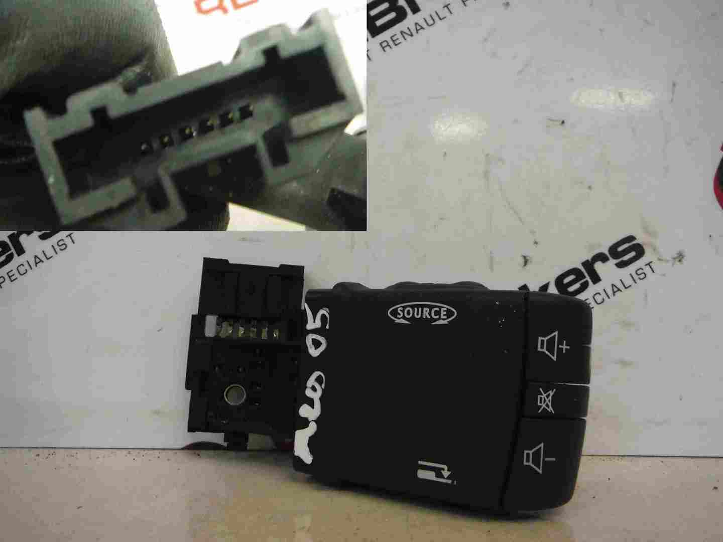 Renault Megane 20012008 Steering Wheel Control Radio CD Player Store