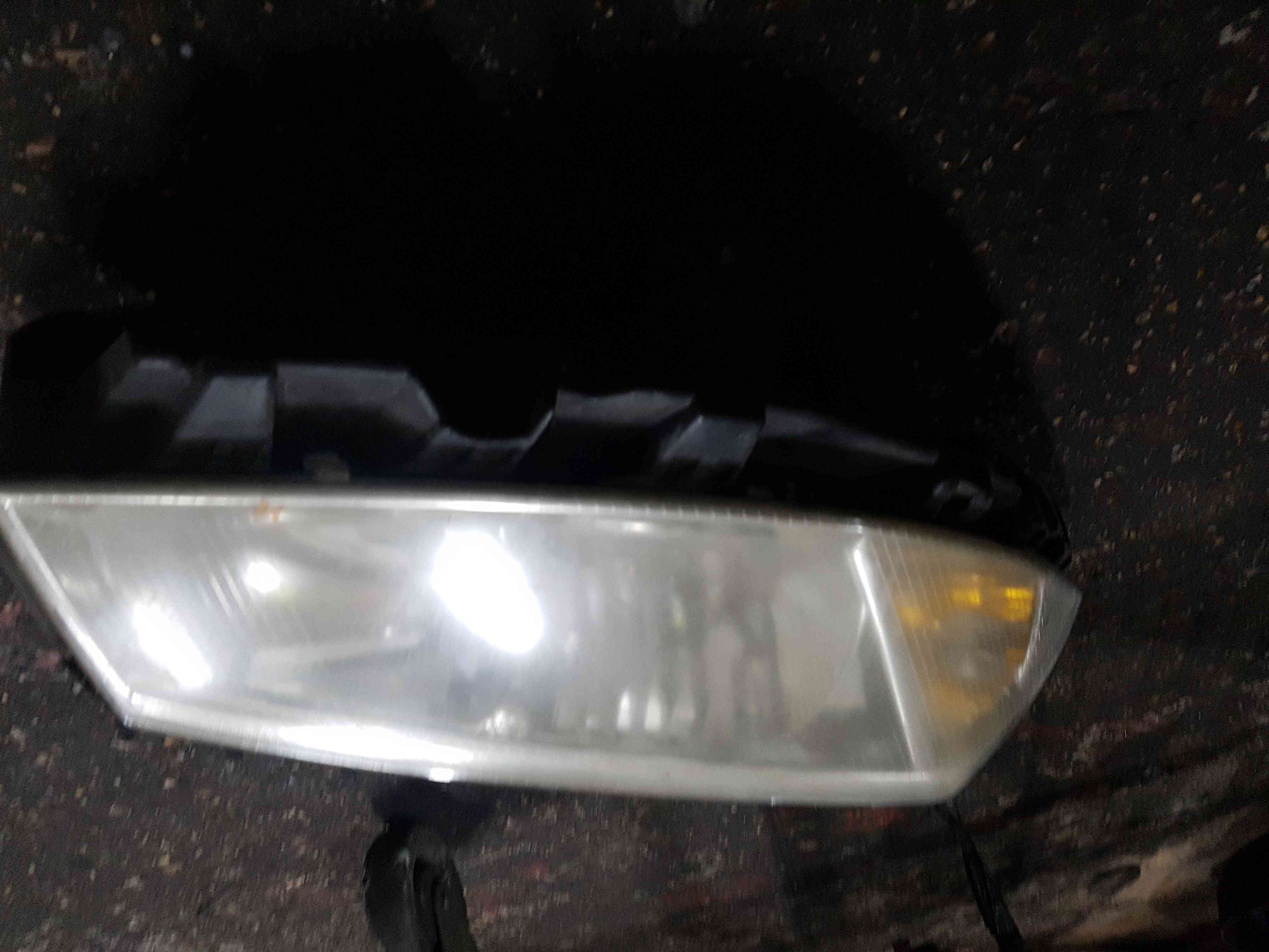 Thumb 5 Renault Megane 2002-2006 Drivers OSF Front Headlight Lens 8200073223