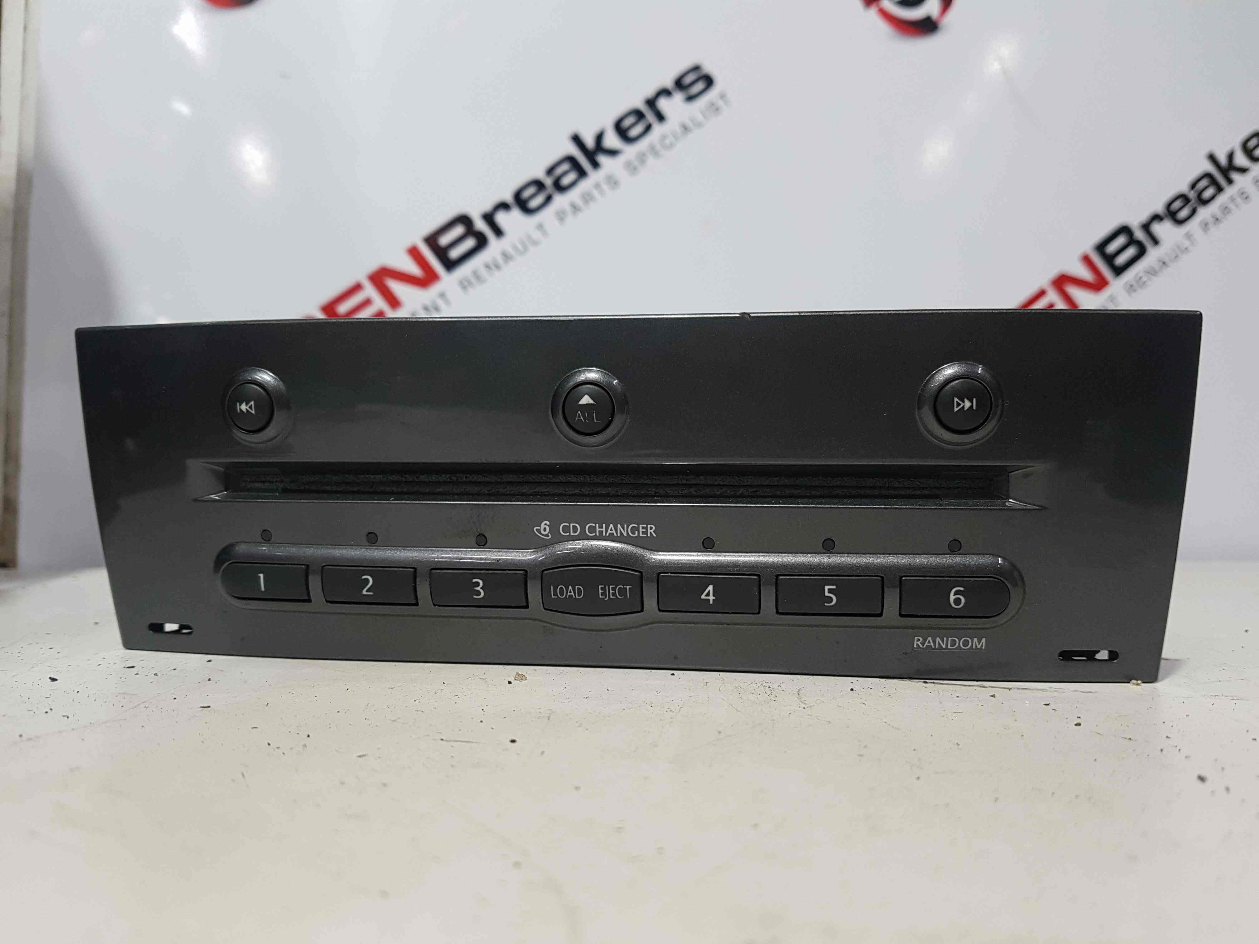 Thumb 3 Renault Megane 2002-2008  Cd Player 6 Cd Changer 8200402775