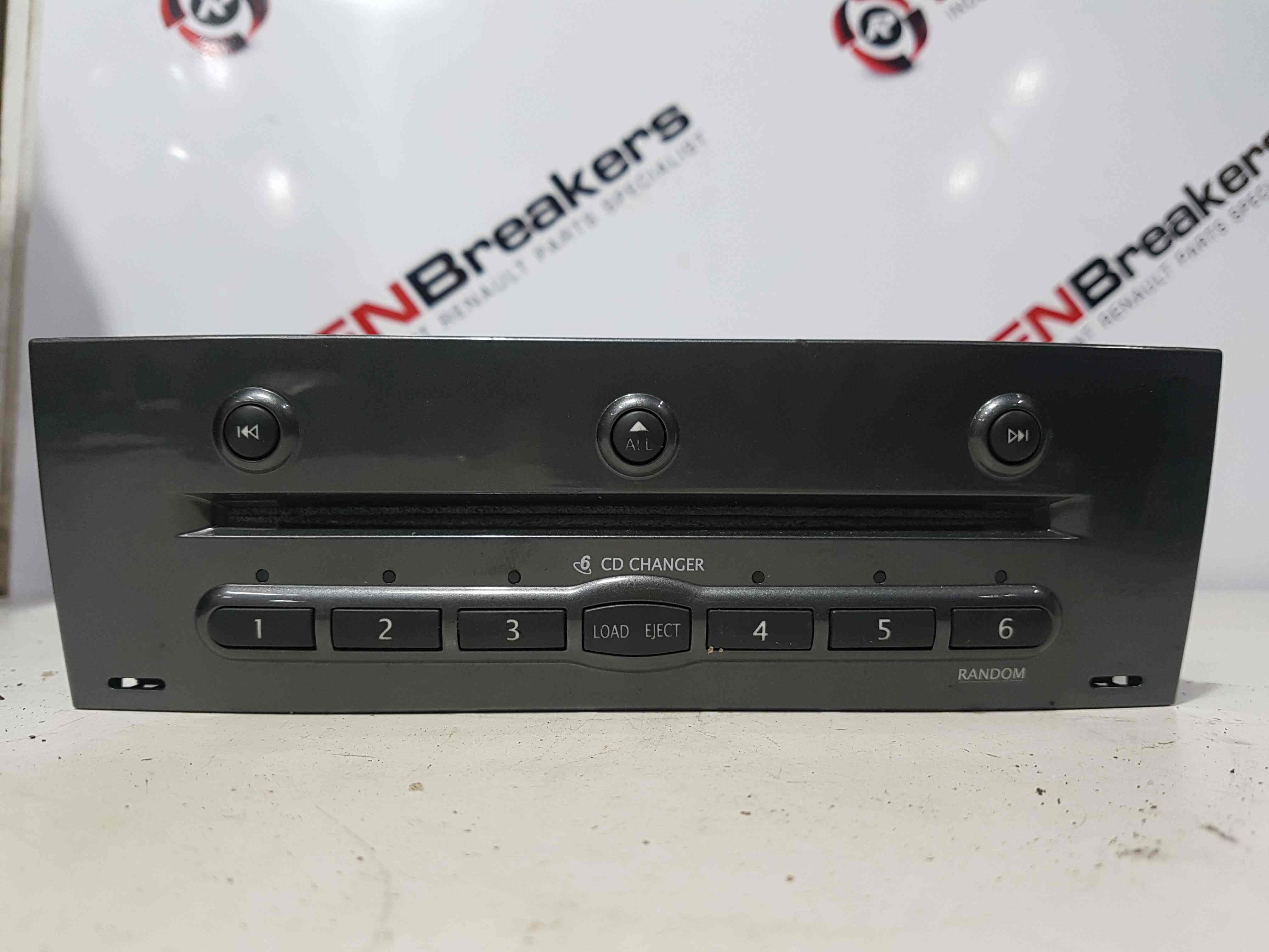 Thumb 6 Renault Megane 2002-2008  Cd Player 6 Cd Changer 8200402775