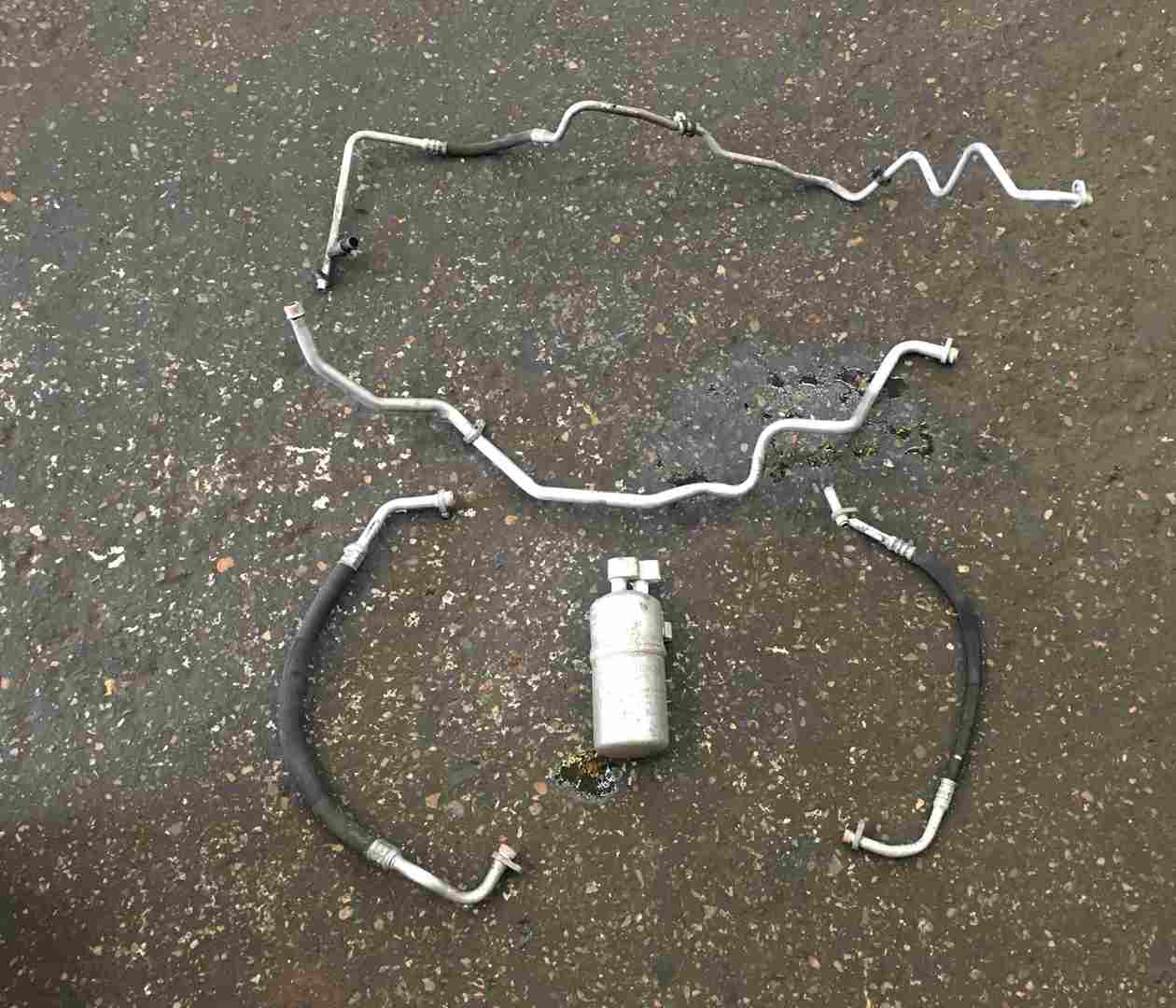 Renault Megane 2002-2008 1.4 16v Aircon Conditioning Pipes Complete 8200247380
