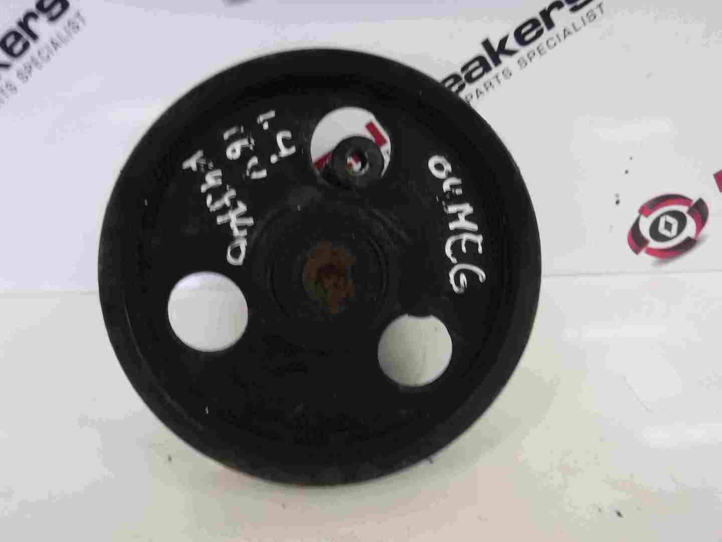 Renault Megane 2002-2008 1.4 16v Idler Wheel Pulley Guide