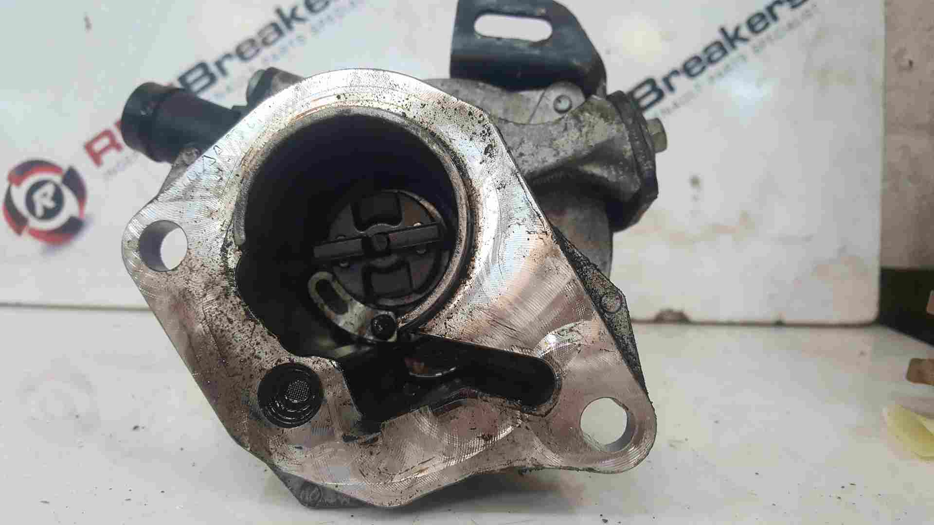 Thumb 3 Renault Megane 2002-2008 1.5 DCI Brake Vacuum Pump 8201005306