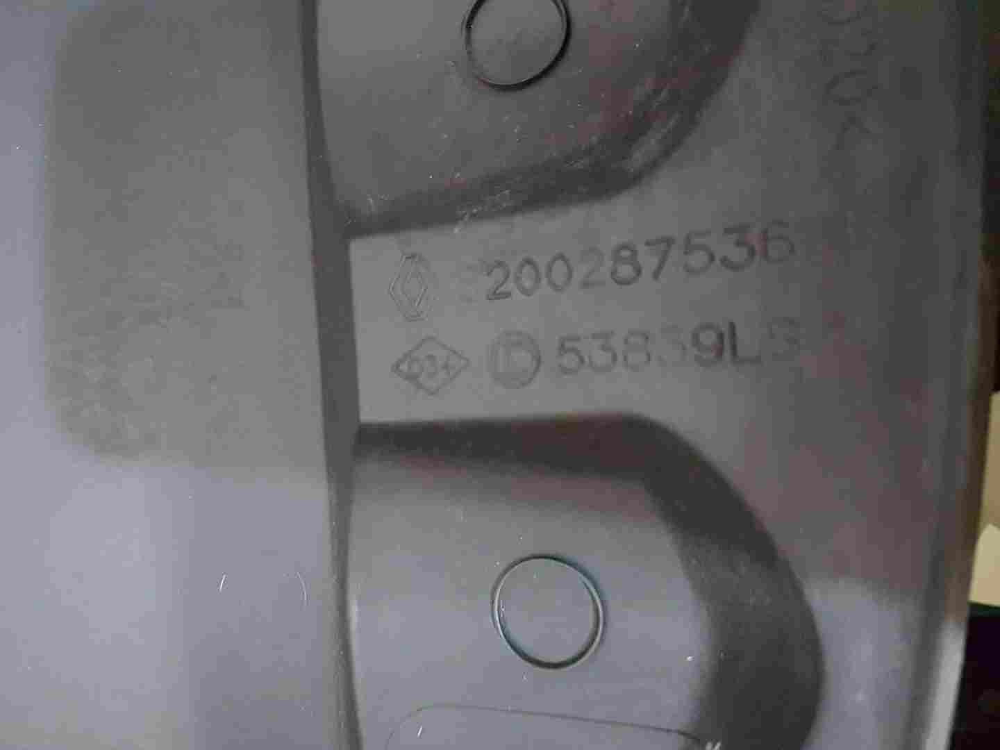 Thumb 3 Renault Megane 2002-2008 1.6 16V Engine Cover Plastic 8200287536